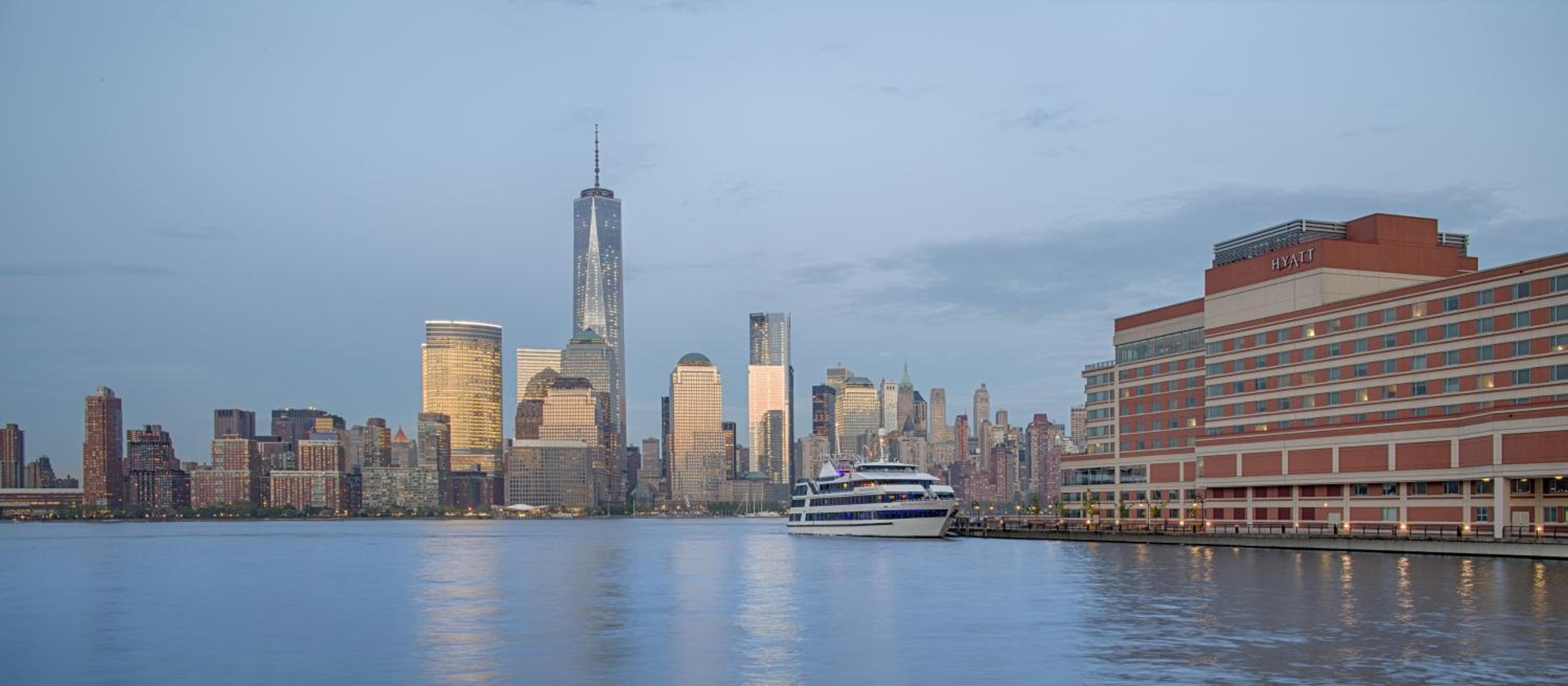 Double Room with Two Double Beds and New York City View - Photo 2