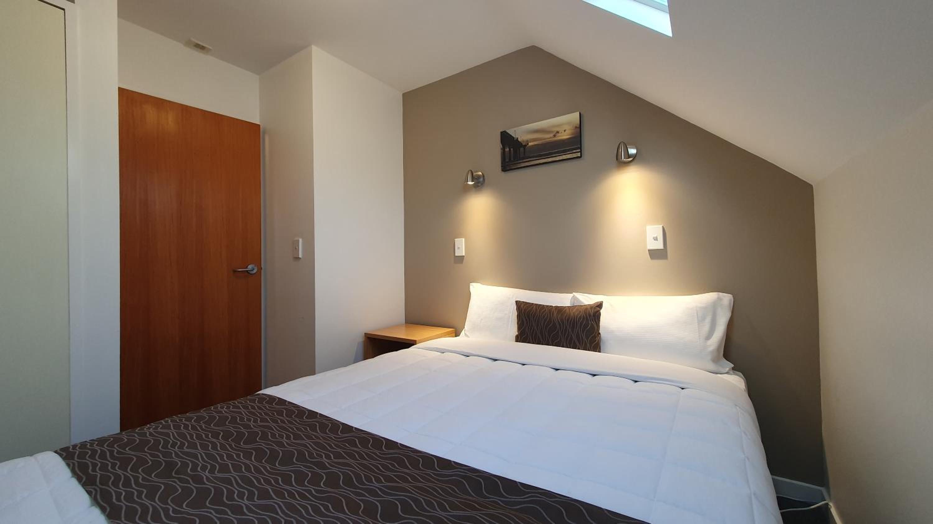 One-Bedroom Suite photo 2