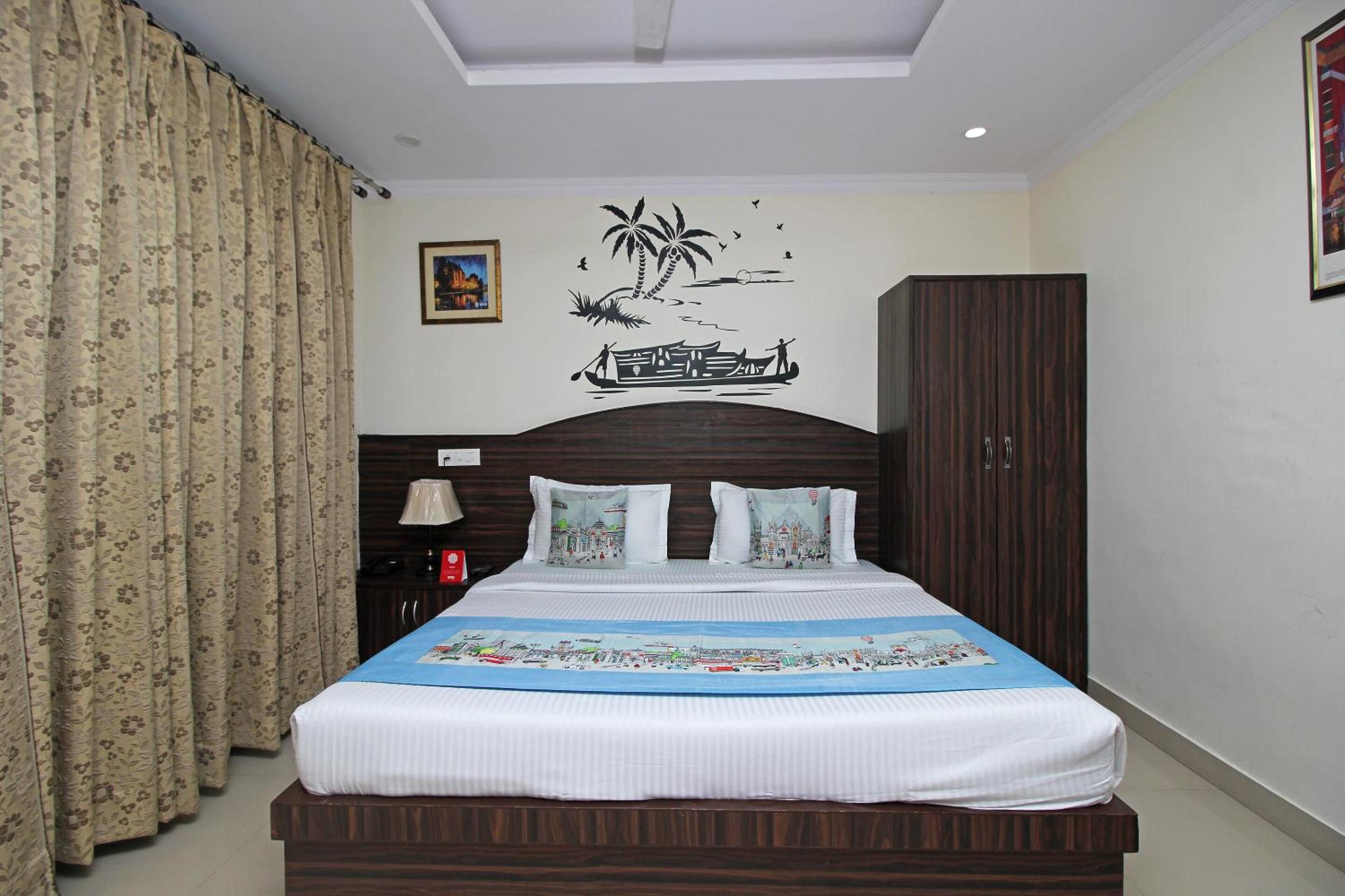 Deluxe Double Room photo 2