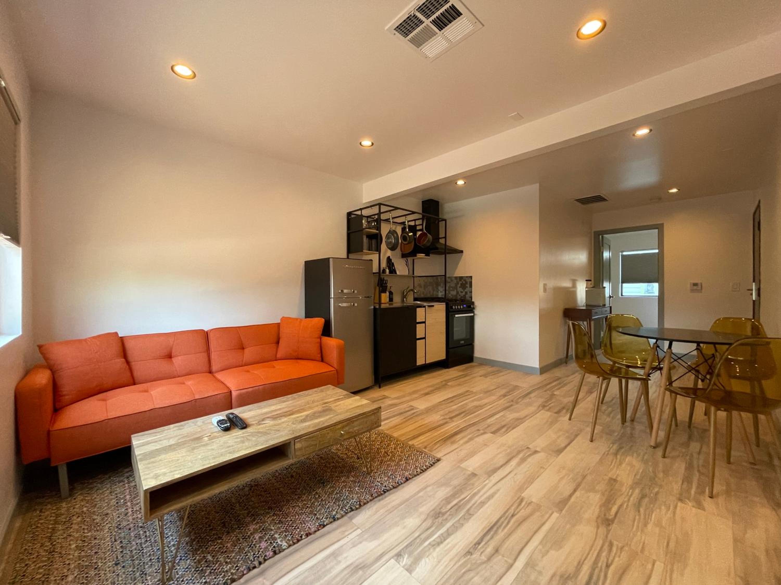 Apartment thumbnail 6