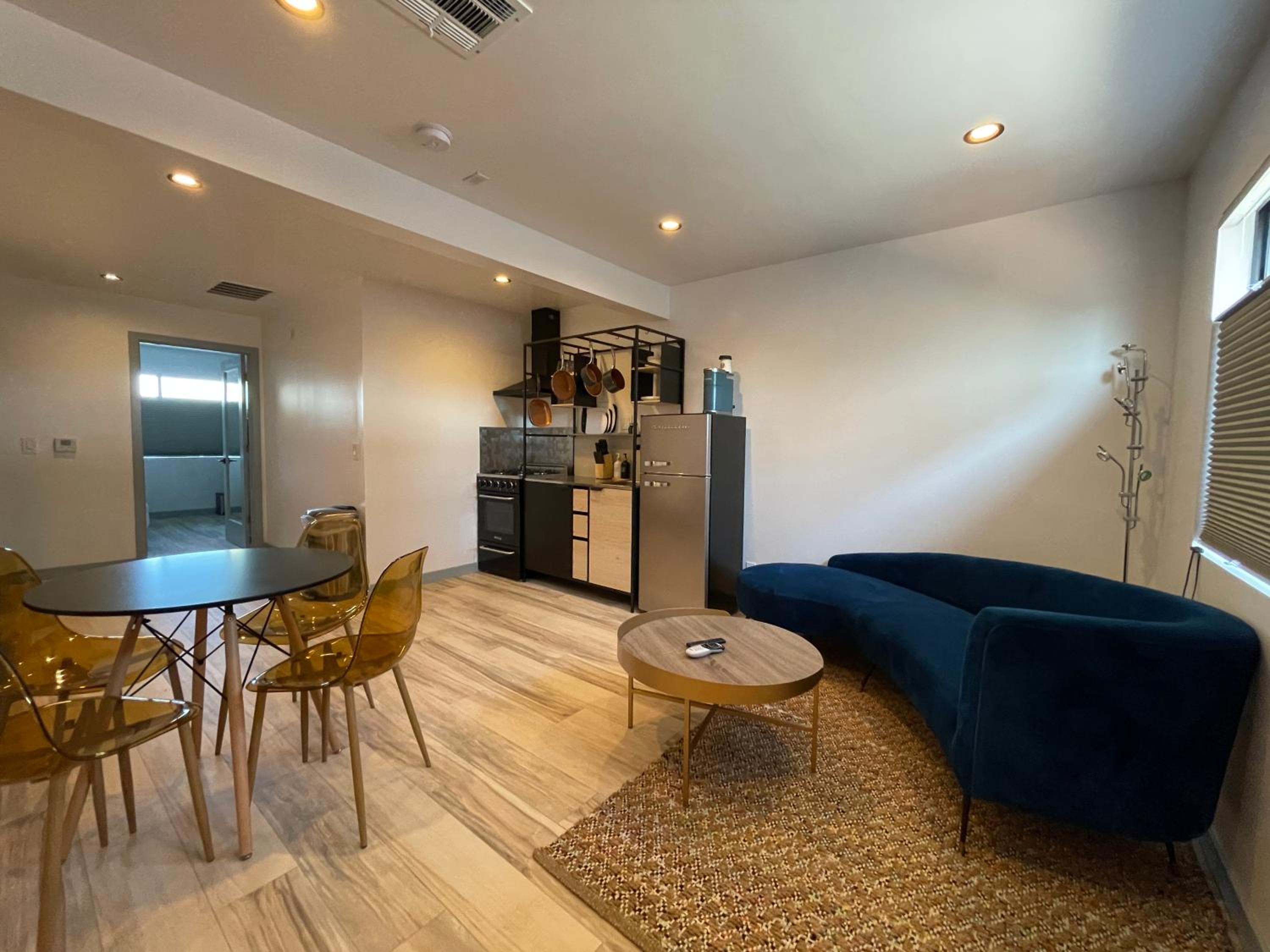 Apartment thumbnail 5