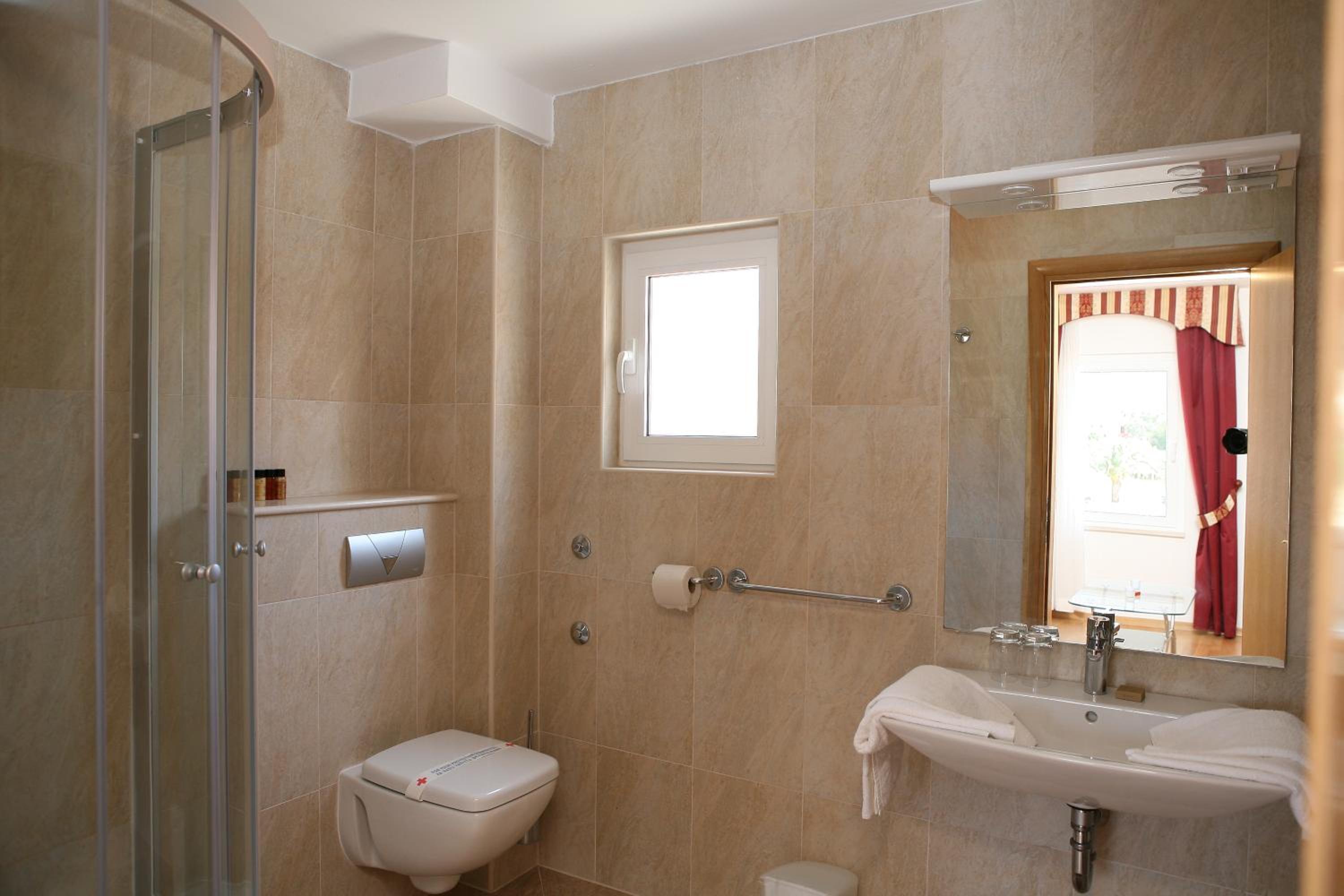 Junior Suite with Sea View - Photo 14