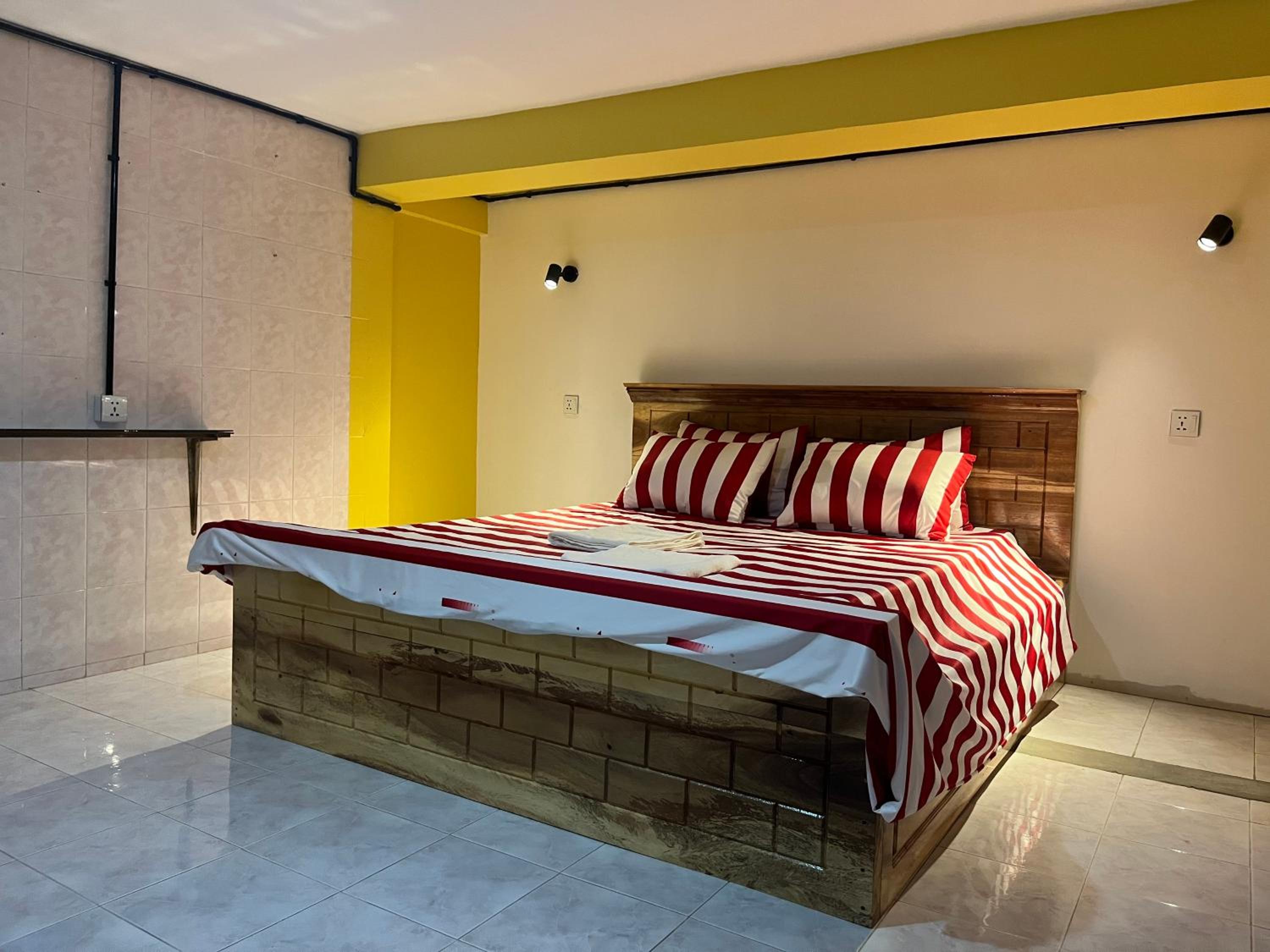 Standard Double Room with Shared Bathroom photo 2