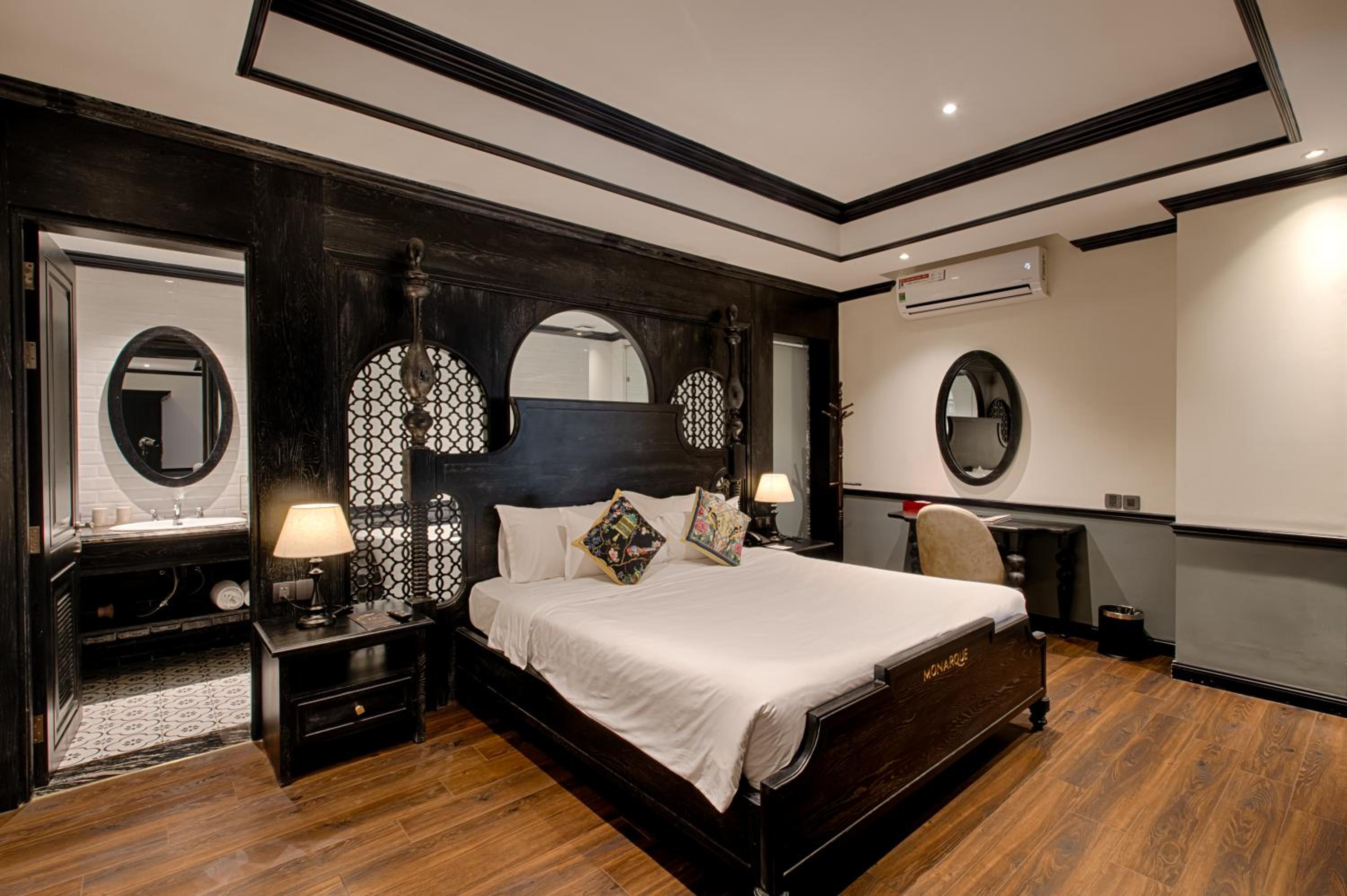 Special Offer - Suite Double with Living Room photo 1