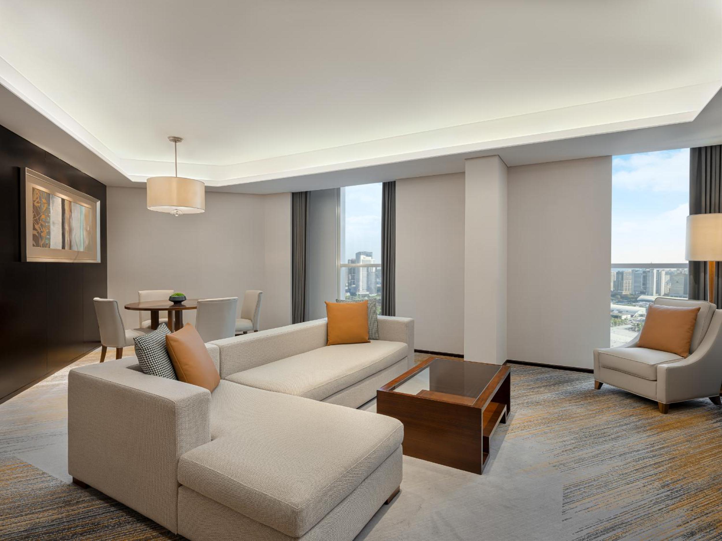 Club Grand Suite, Club lounge access, 1 Bedroom Suite - Photo 1