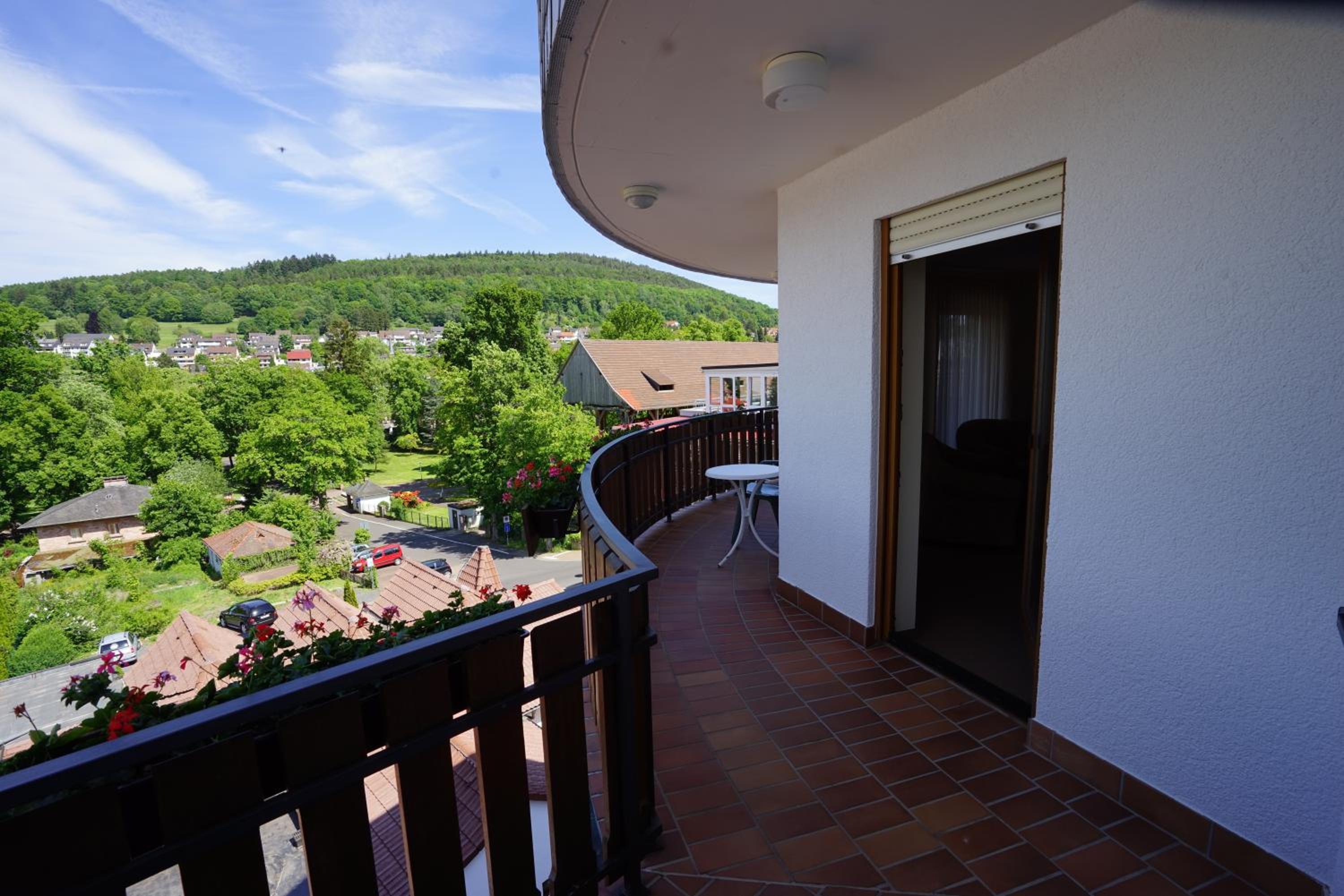 Suite with Balcony - Photo 5
