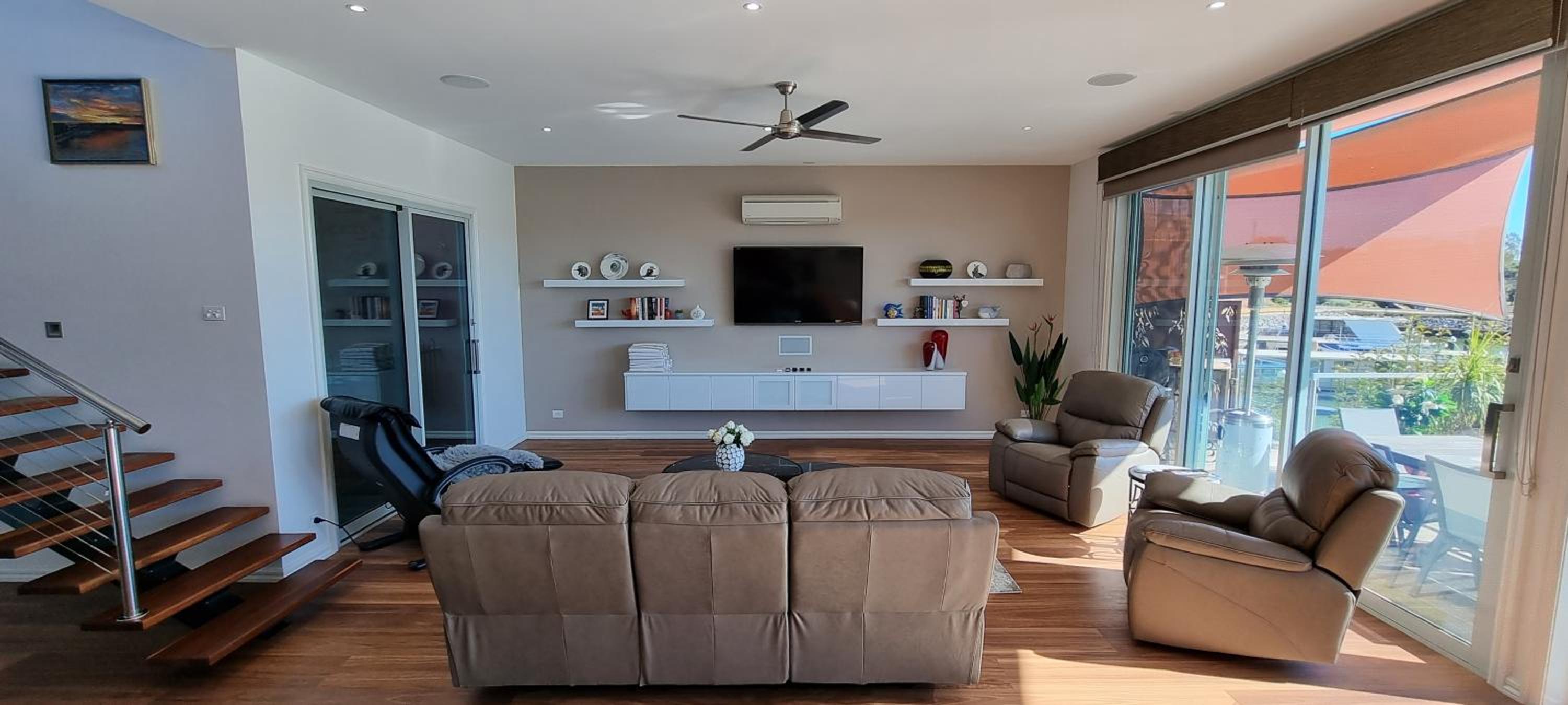 Villa photo 3