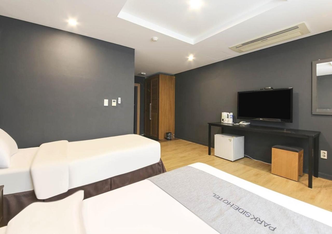 Deluxe Twin Room - Photo 2
