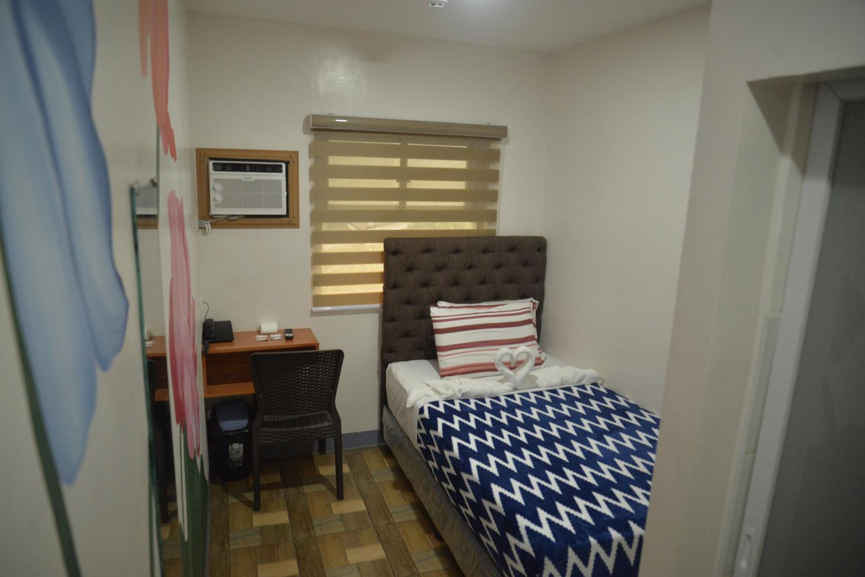 Standard Double Room - Photo 4