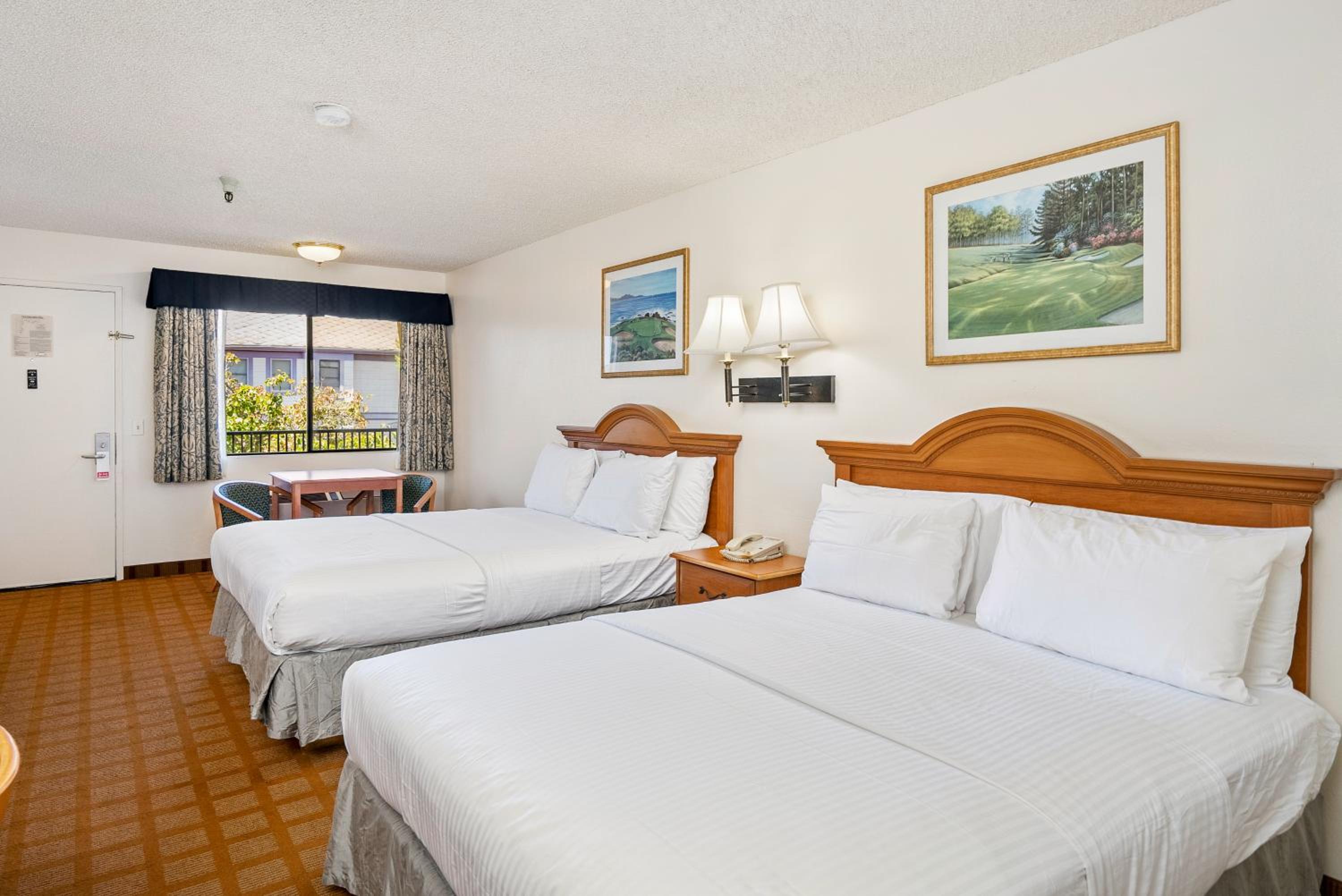 Queen Room with Two Queen Beds - Non-Smoking - Photo 1
