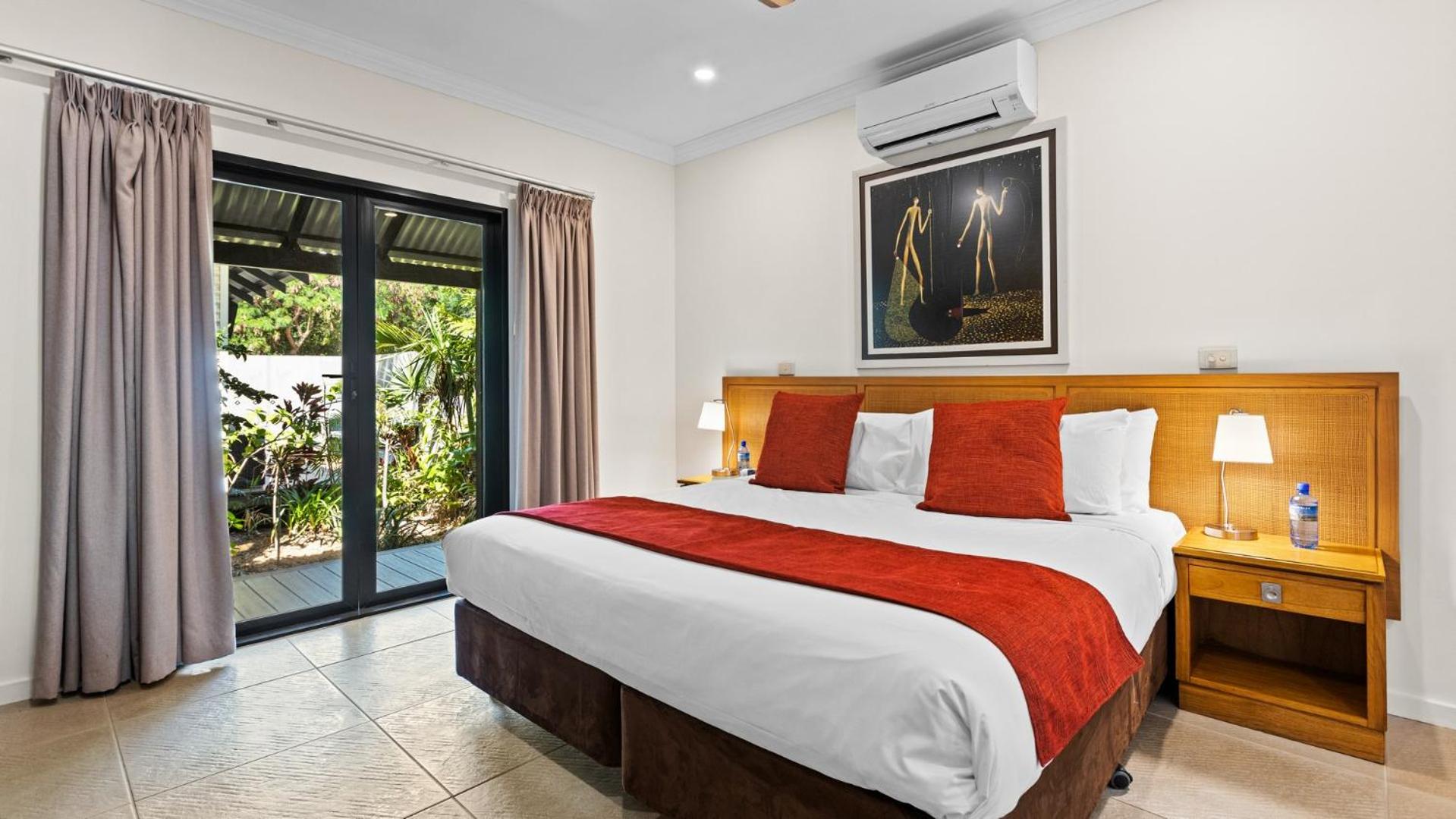 Superior Pool Villa - Photo 23