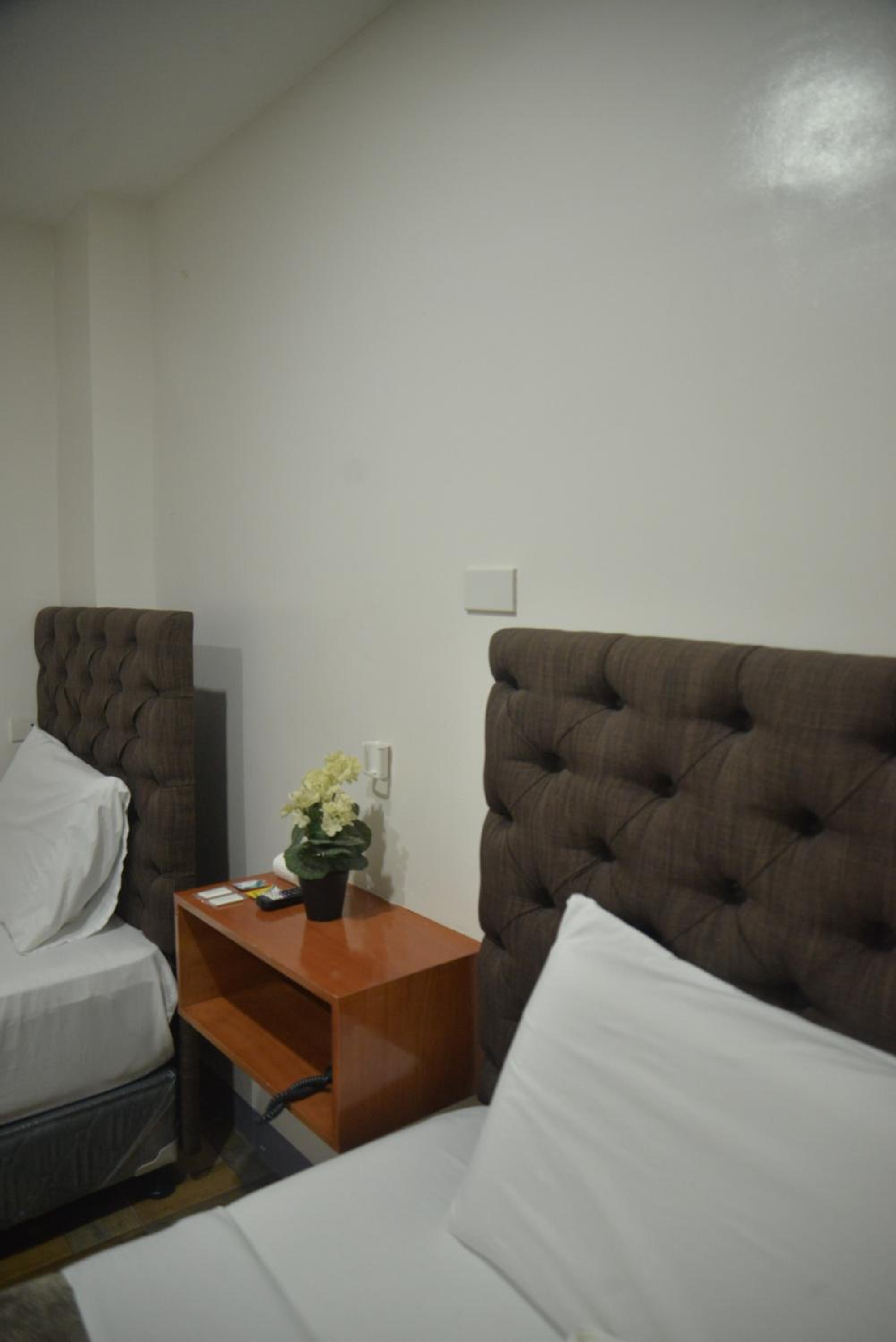 Deluxe Twin Room - Photo 5