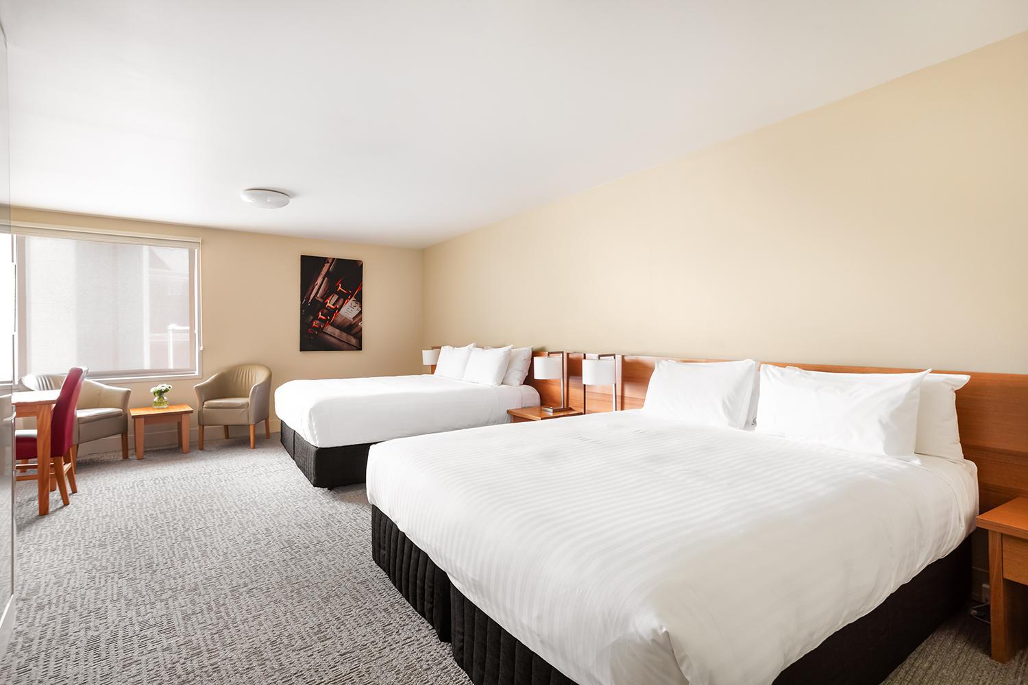 Standard Double Room with Free High Speed WiFi - Photo 4