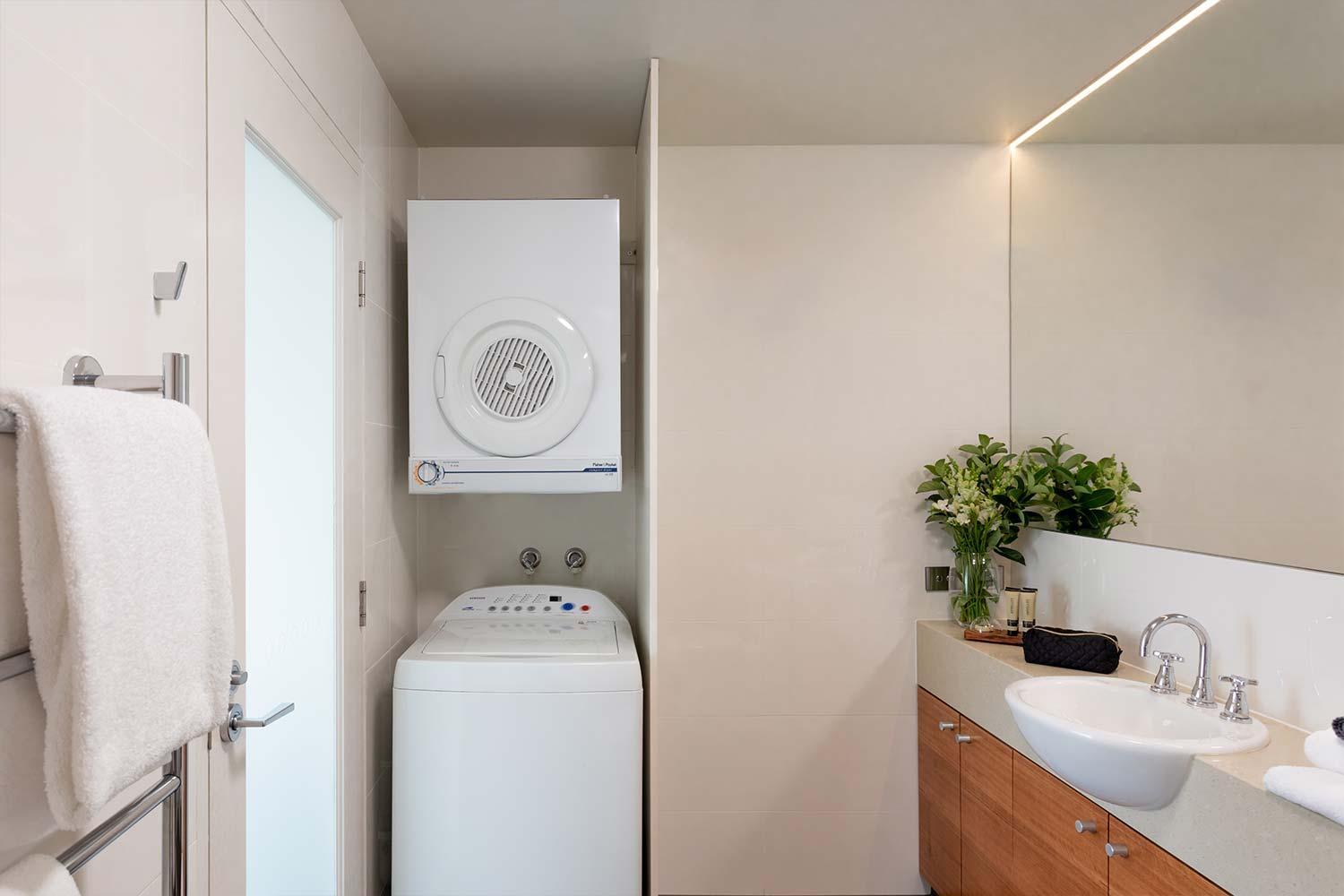 Executive Spa Apartment with Free High Speed WiFi - Photo 5