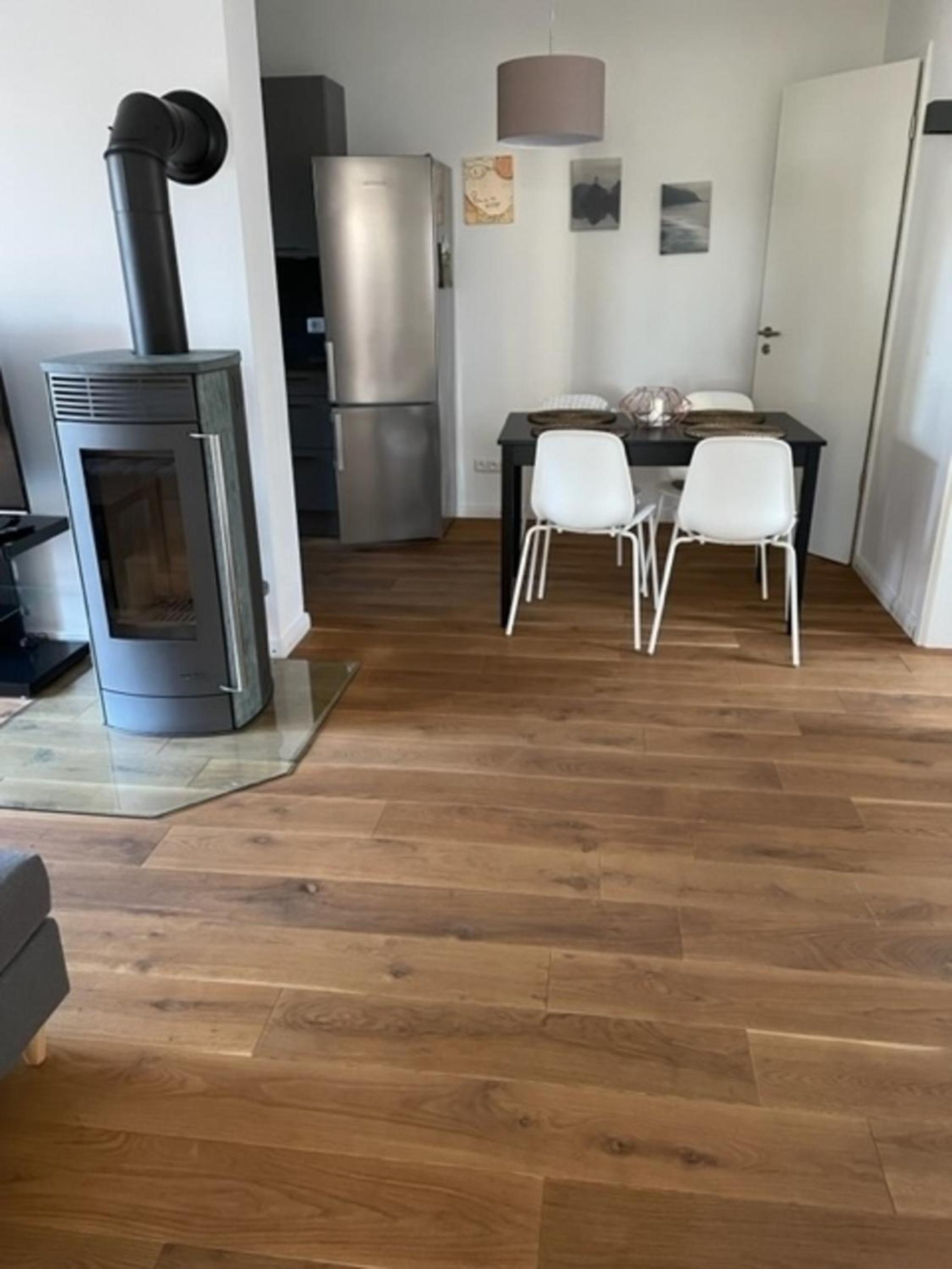 Apartment photo 2