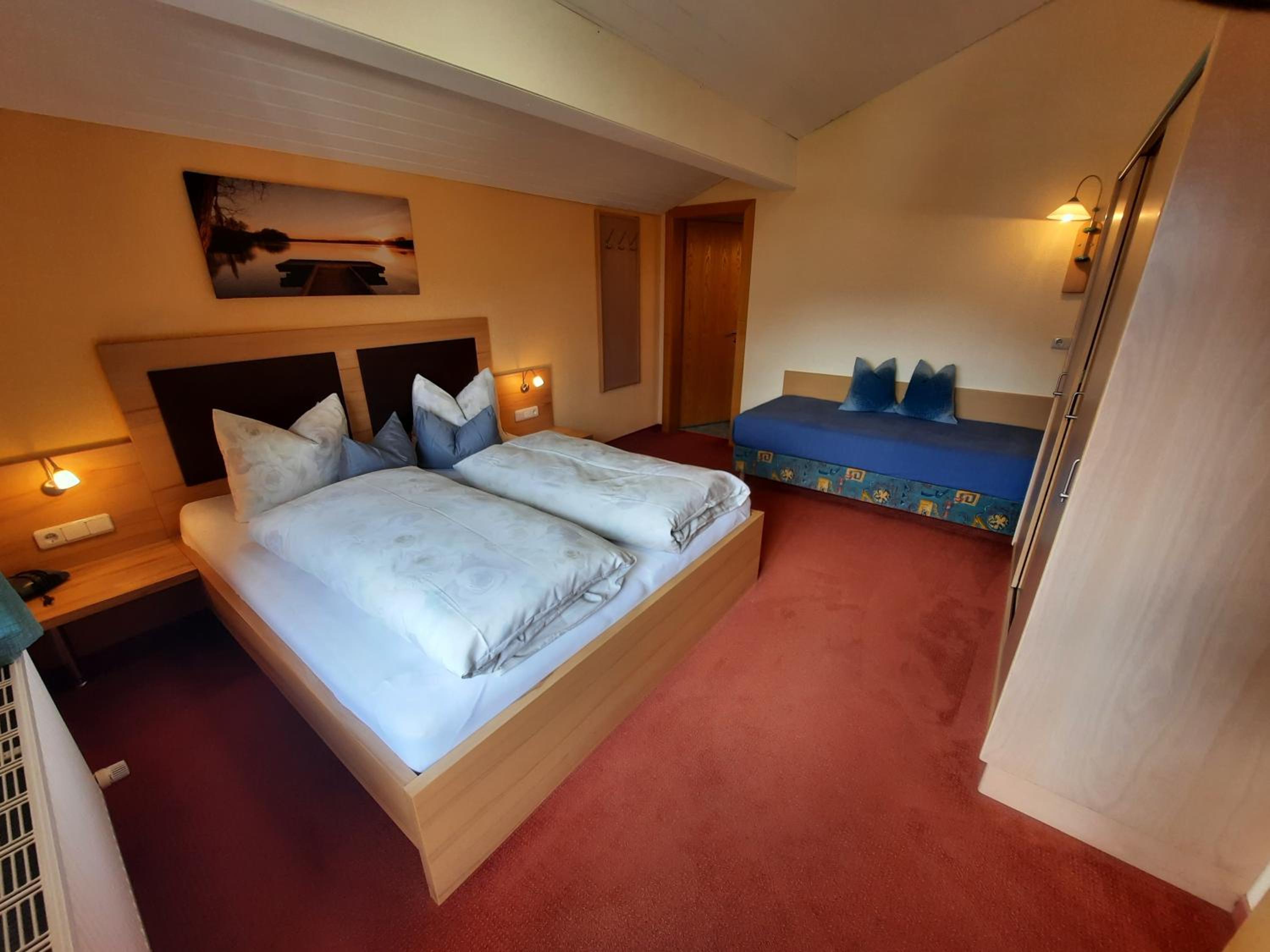 One-Bedroom Apartment with Balcony photo 3