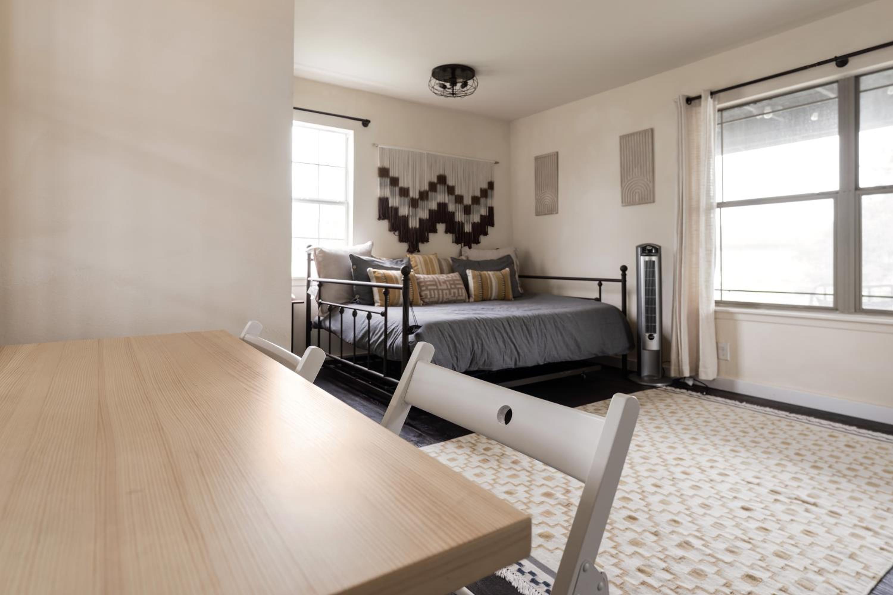One-Bedroom House photo 1