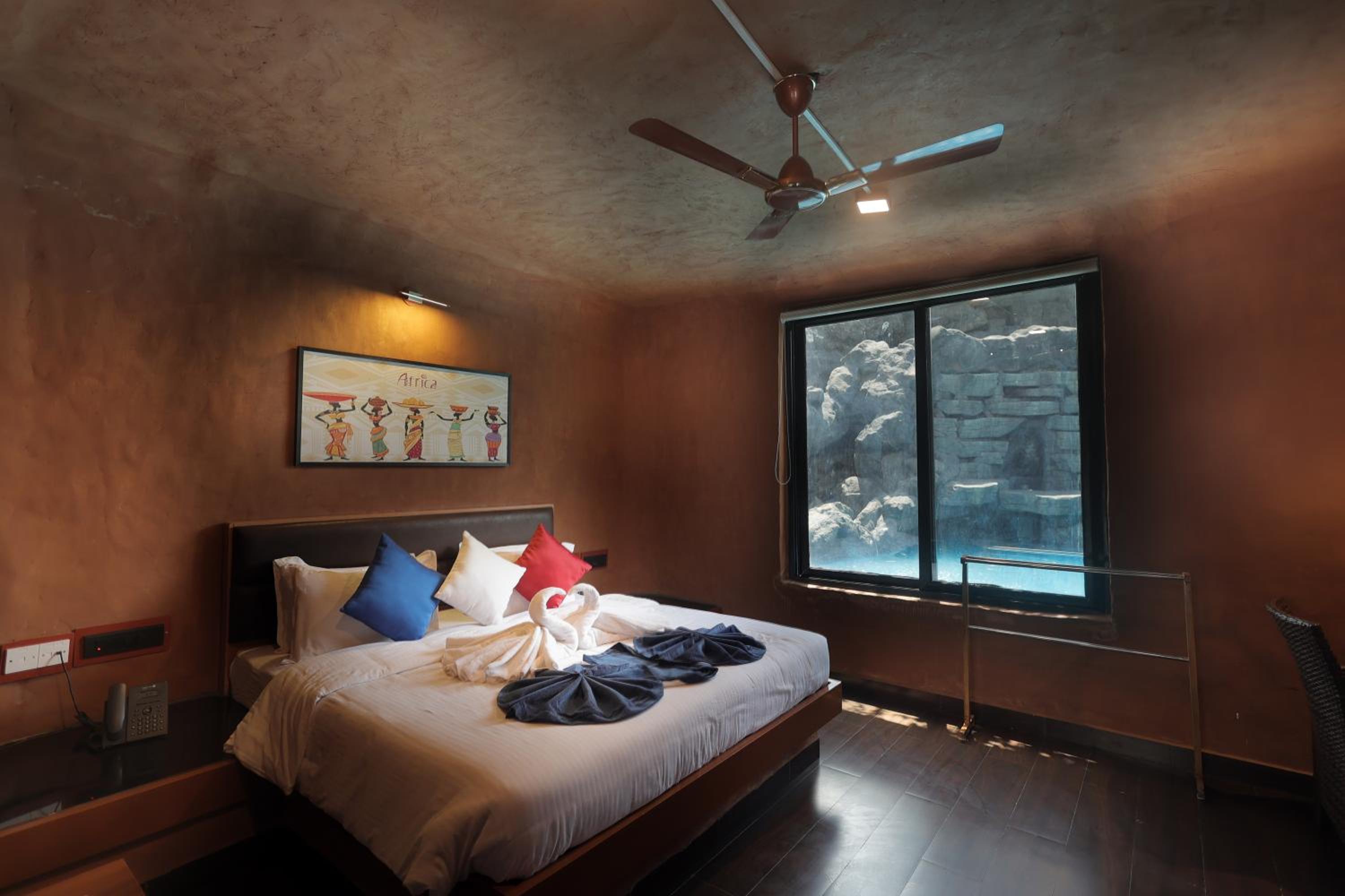King Room with Pool View