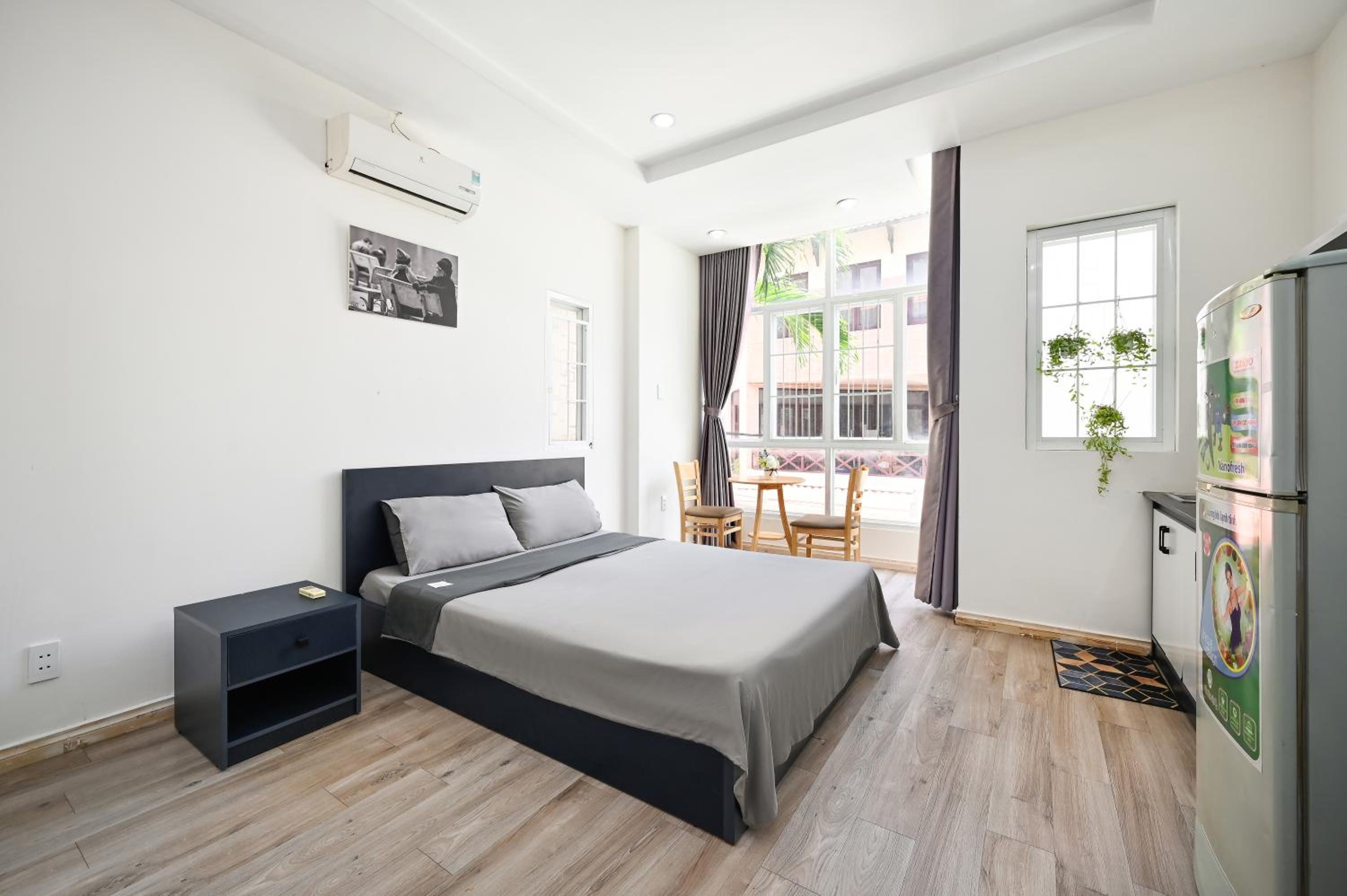 Apartment with Balcony