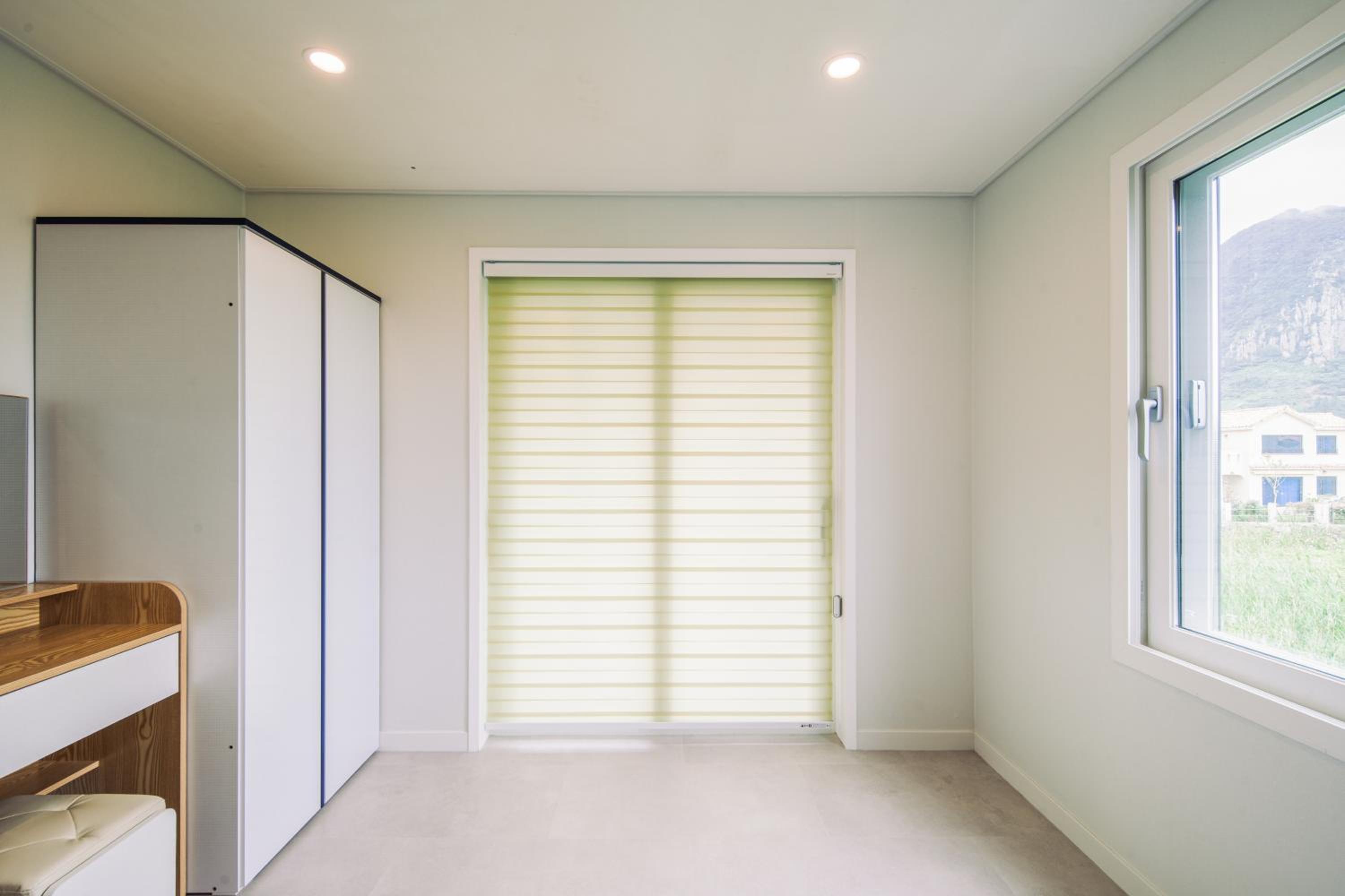 Two-Bedroom House - Photo 11