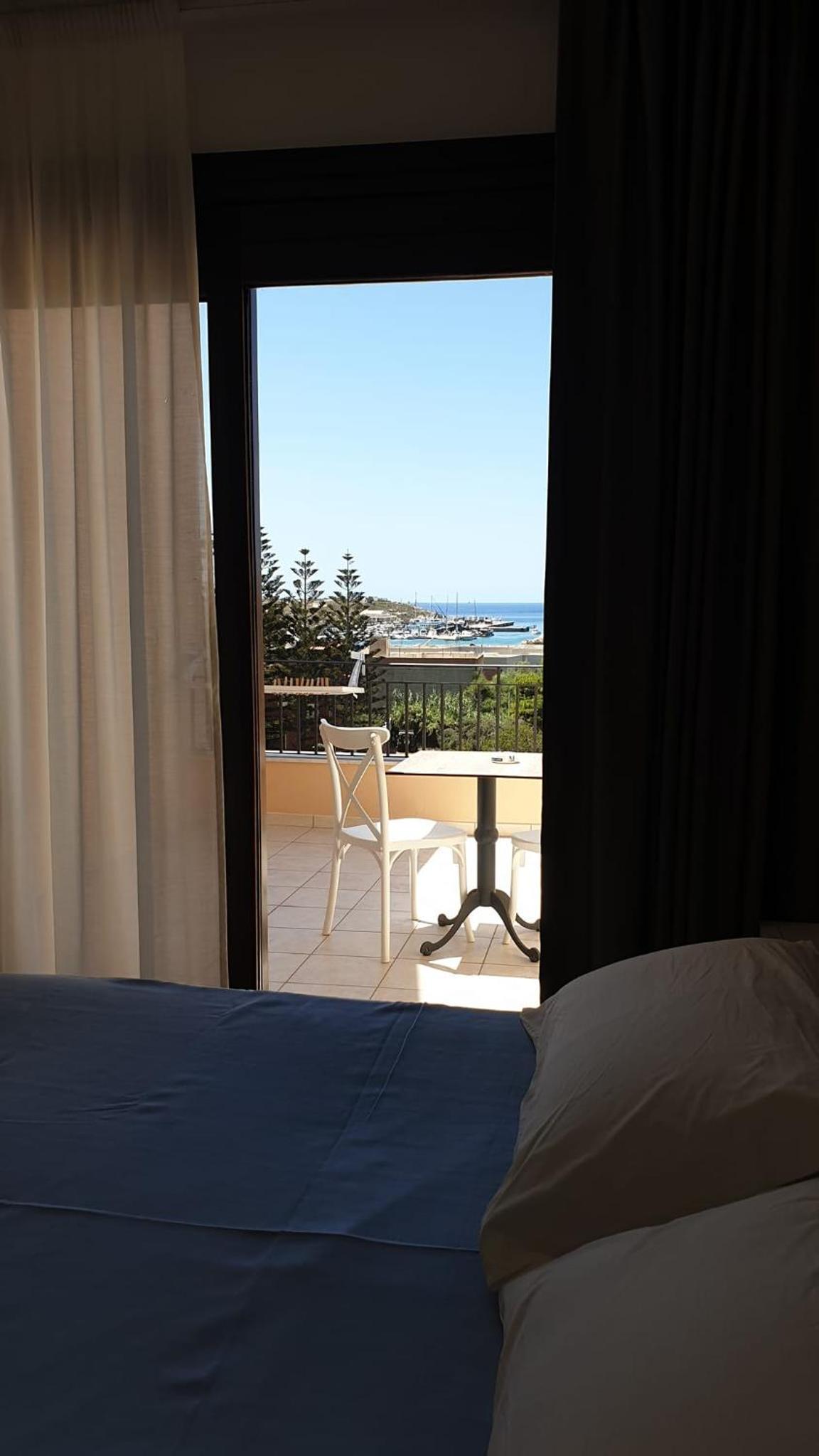 Superior Double Room with Sea View photo 3