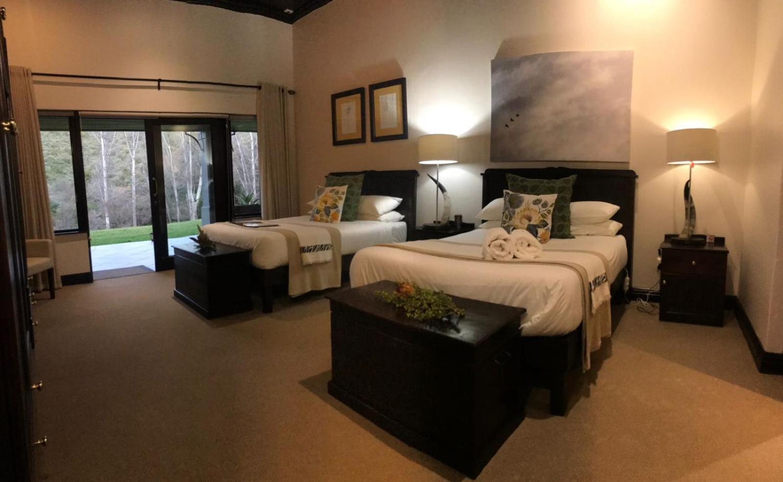 Deluxe Double or Twin Room with Mountain View - Photo 12