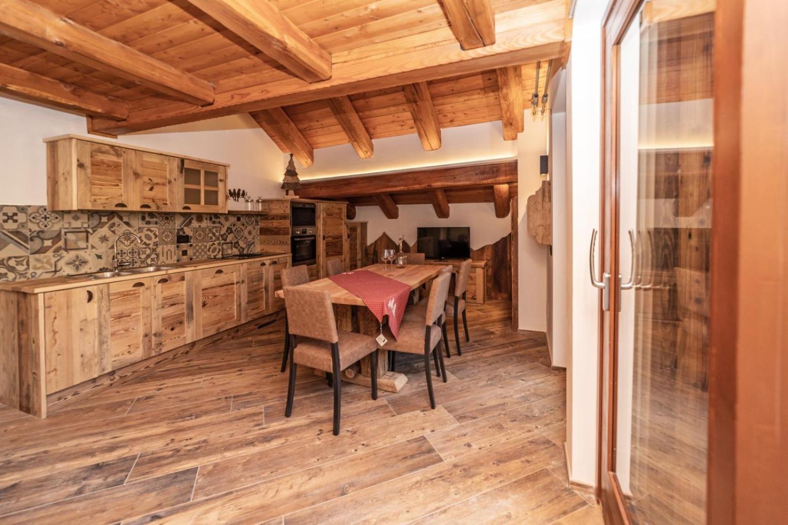 Superior Chalet photo 3