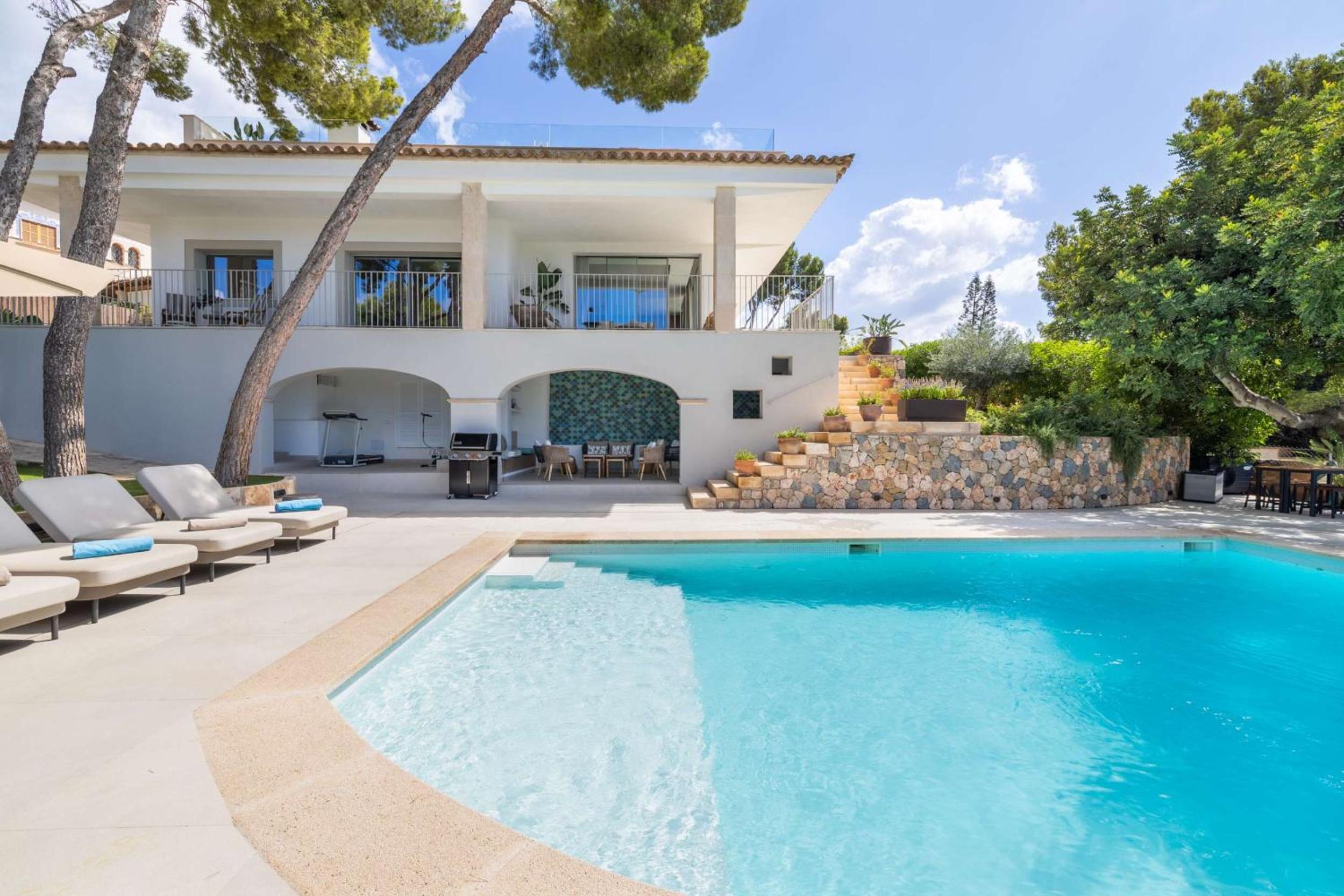 Villa with Private Pool photo 2
