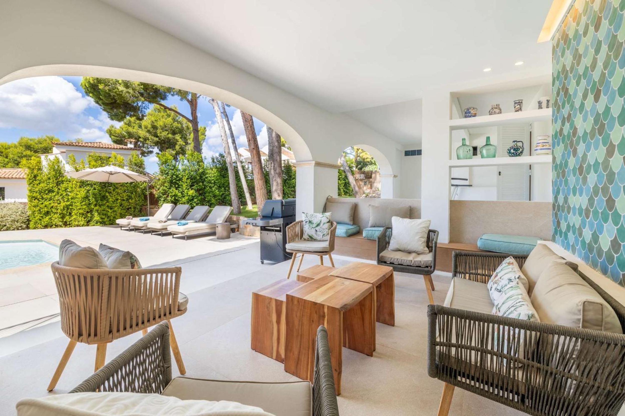 Villa with Private Pool photo 3