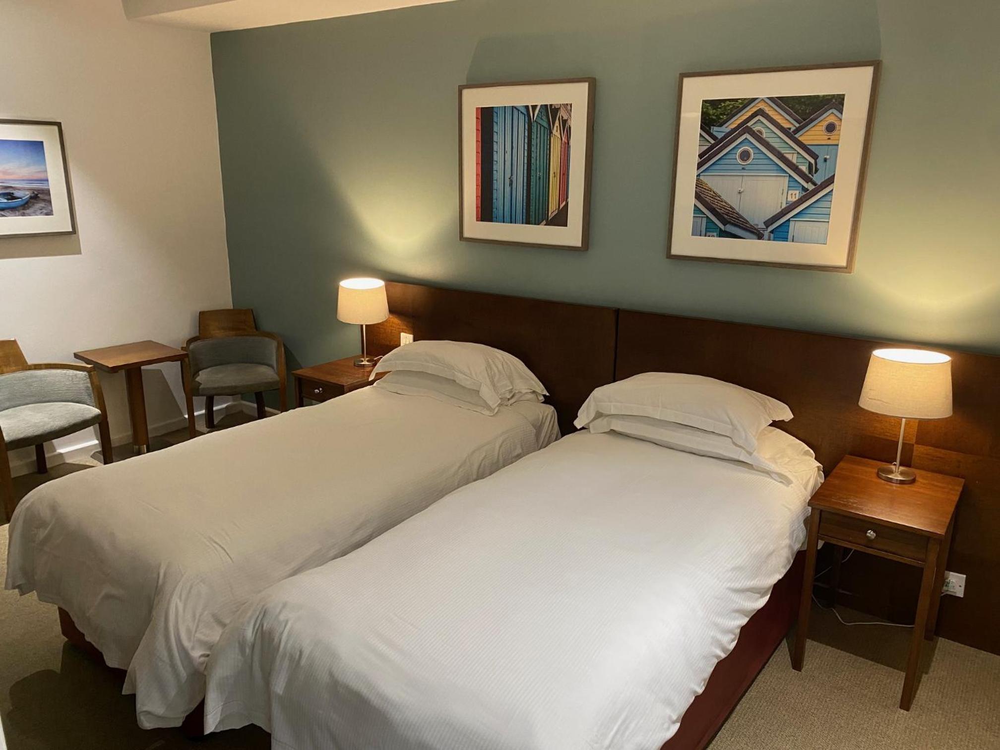 Twin Room - Photo 4