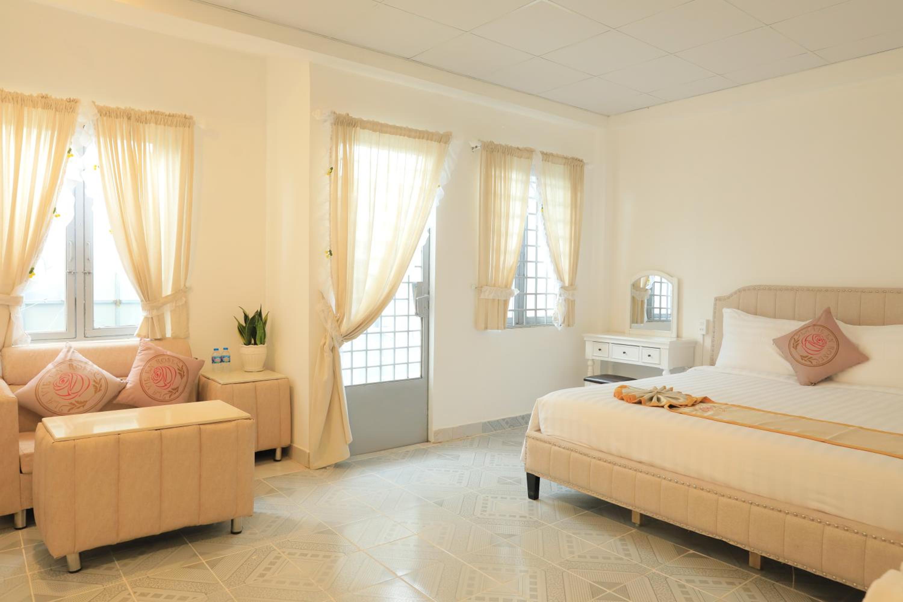 Deluxe Double Room photo 3