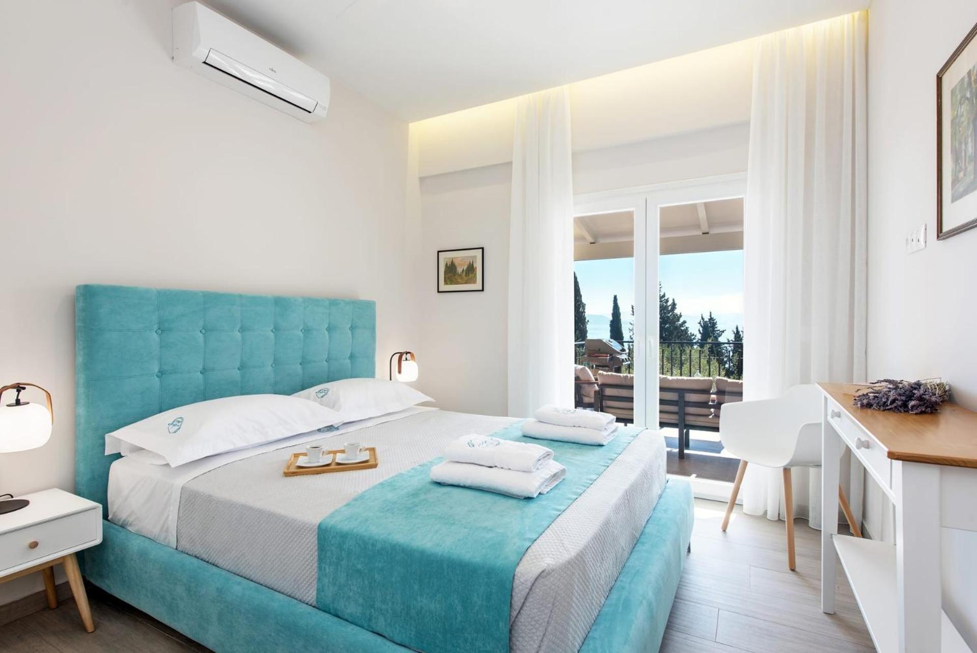 Villa photo 1