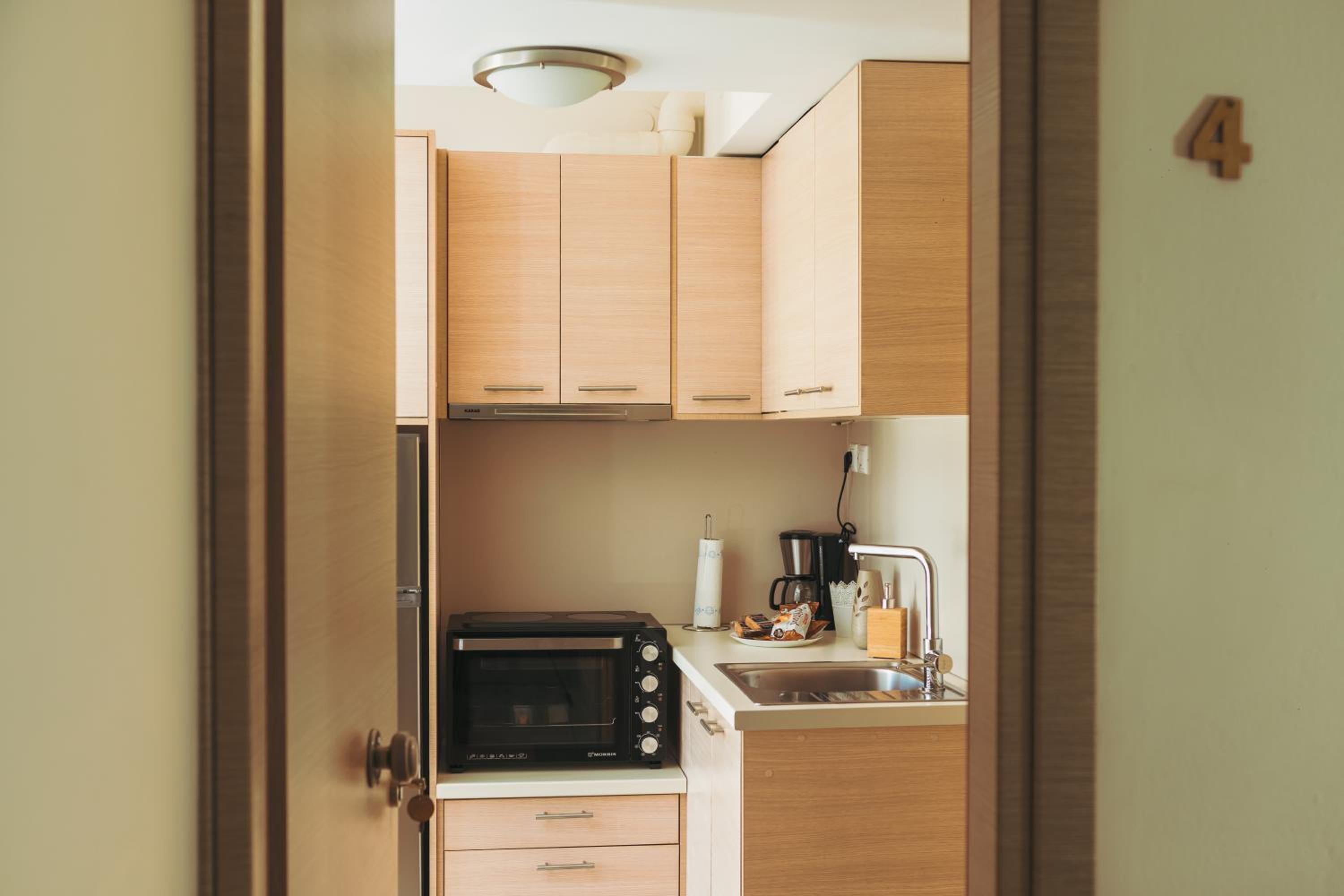 Studio Apartment photo 3