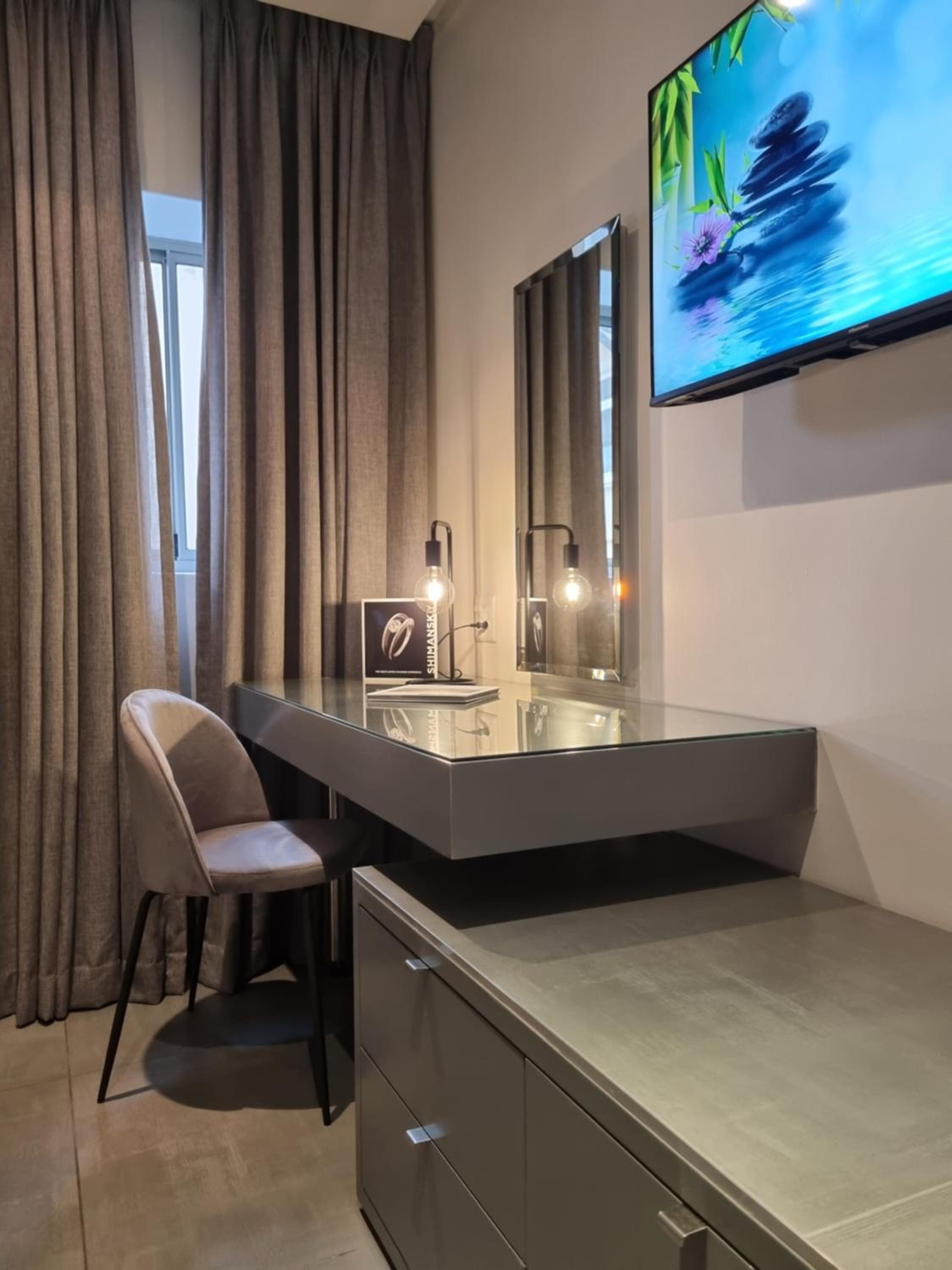 Superior Double Room with Balcony - Photo 6