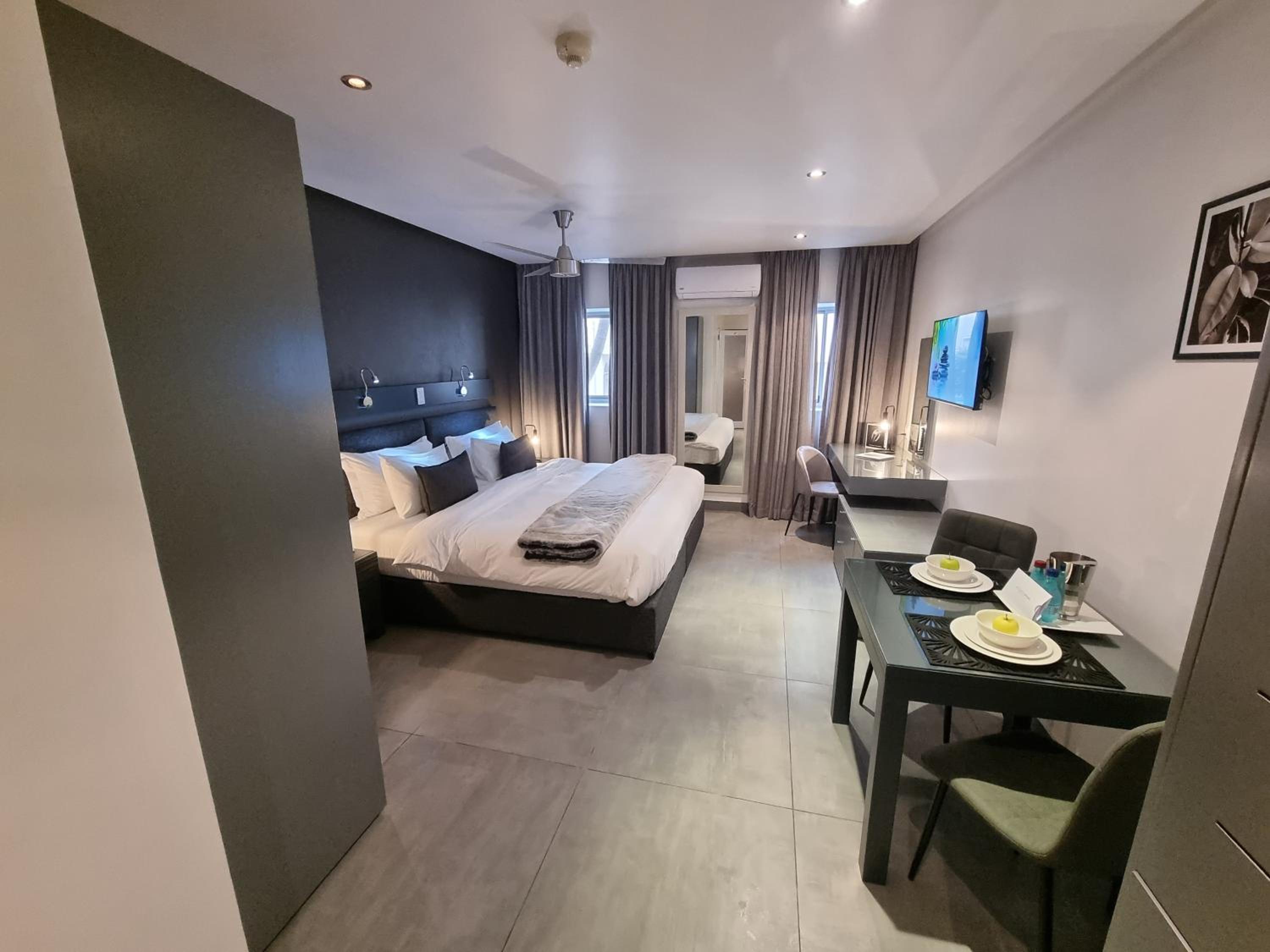 Superior Double or Twin Room - Ground Floor - Photo 6