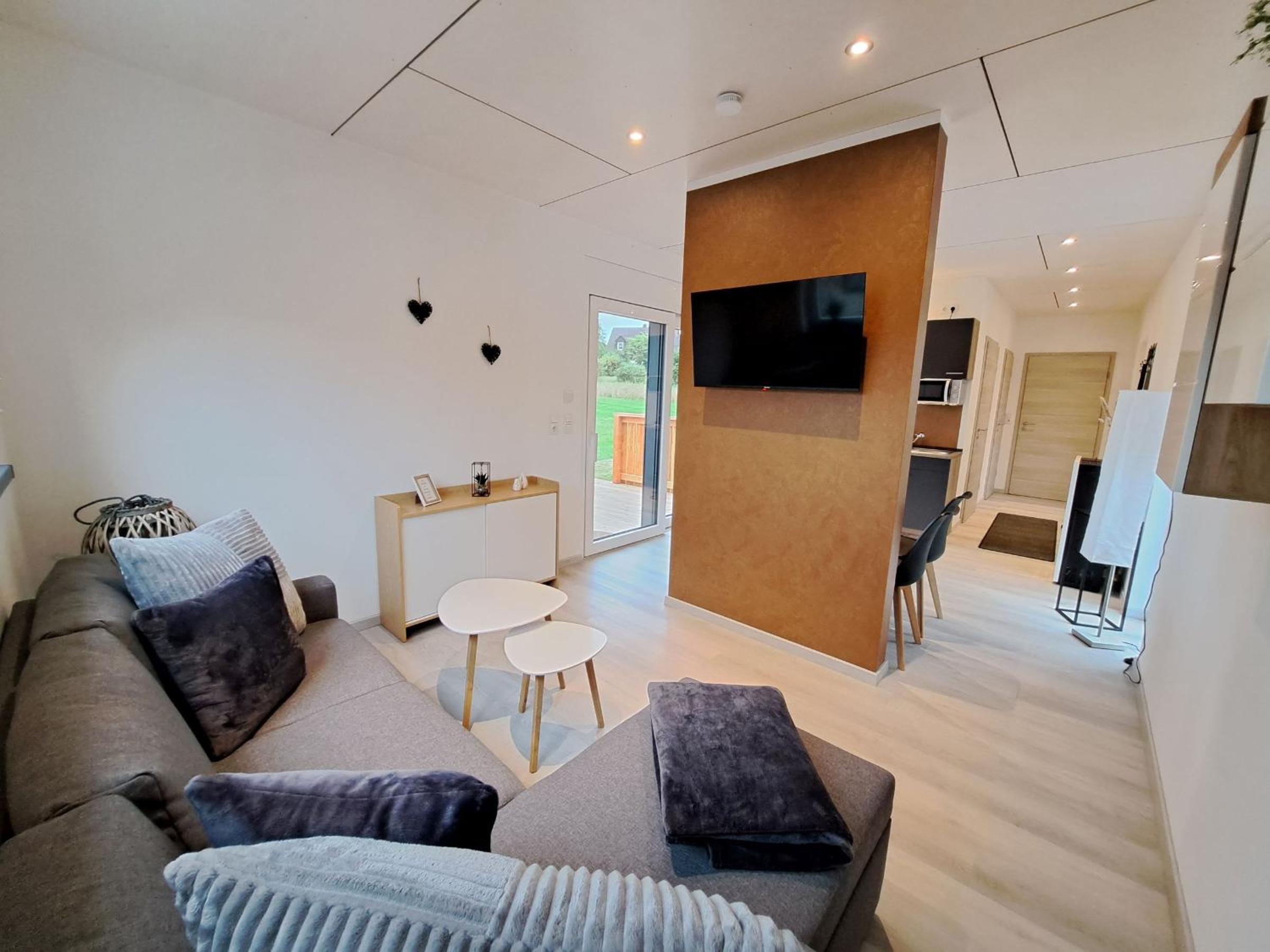 One-Bedroom House photo 1
