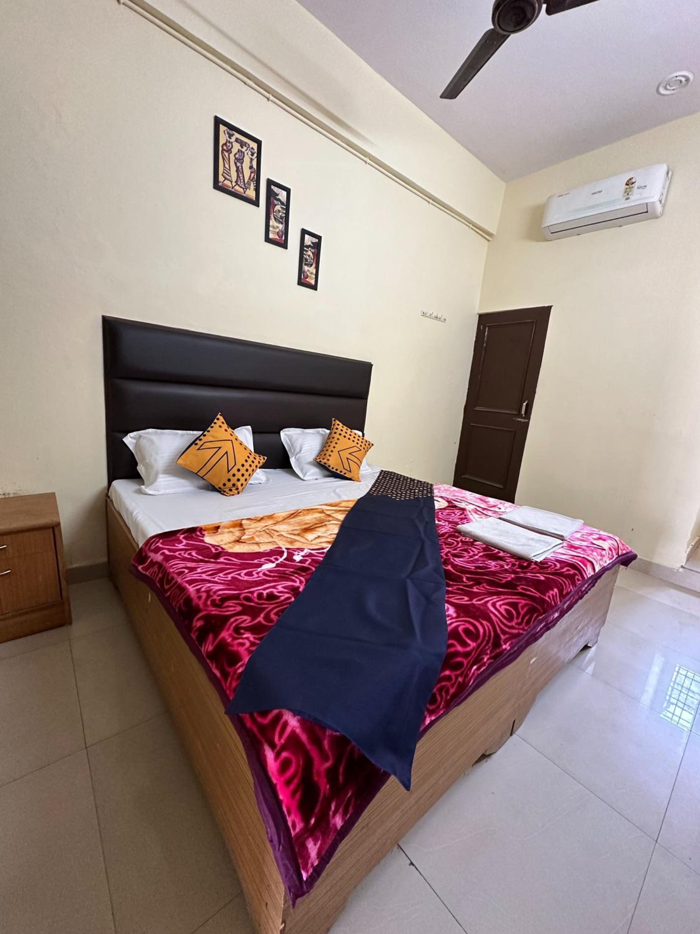 Deluxe Room - Photo 8