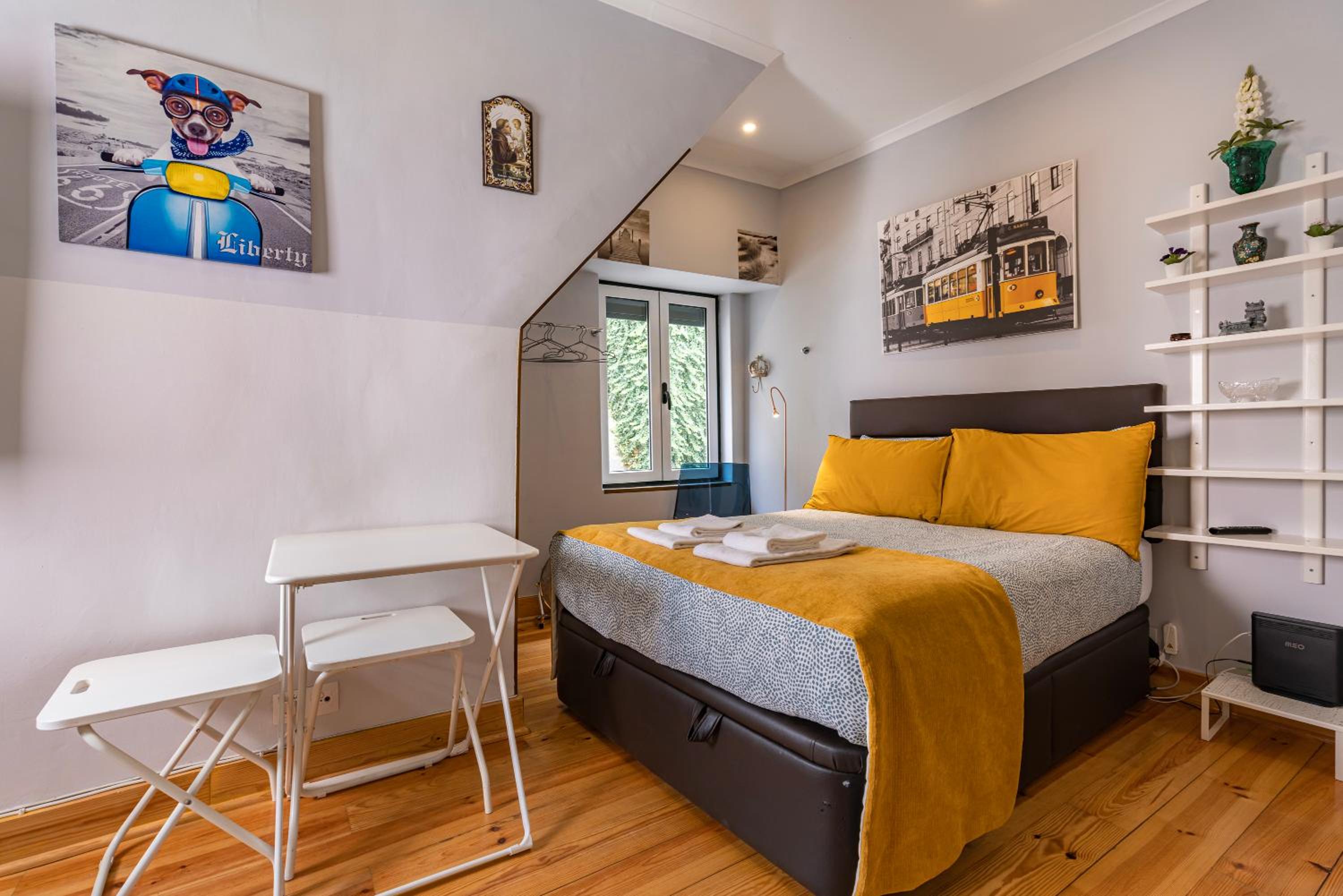 One-Bedroom Apartment