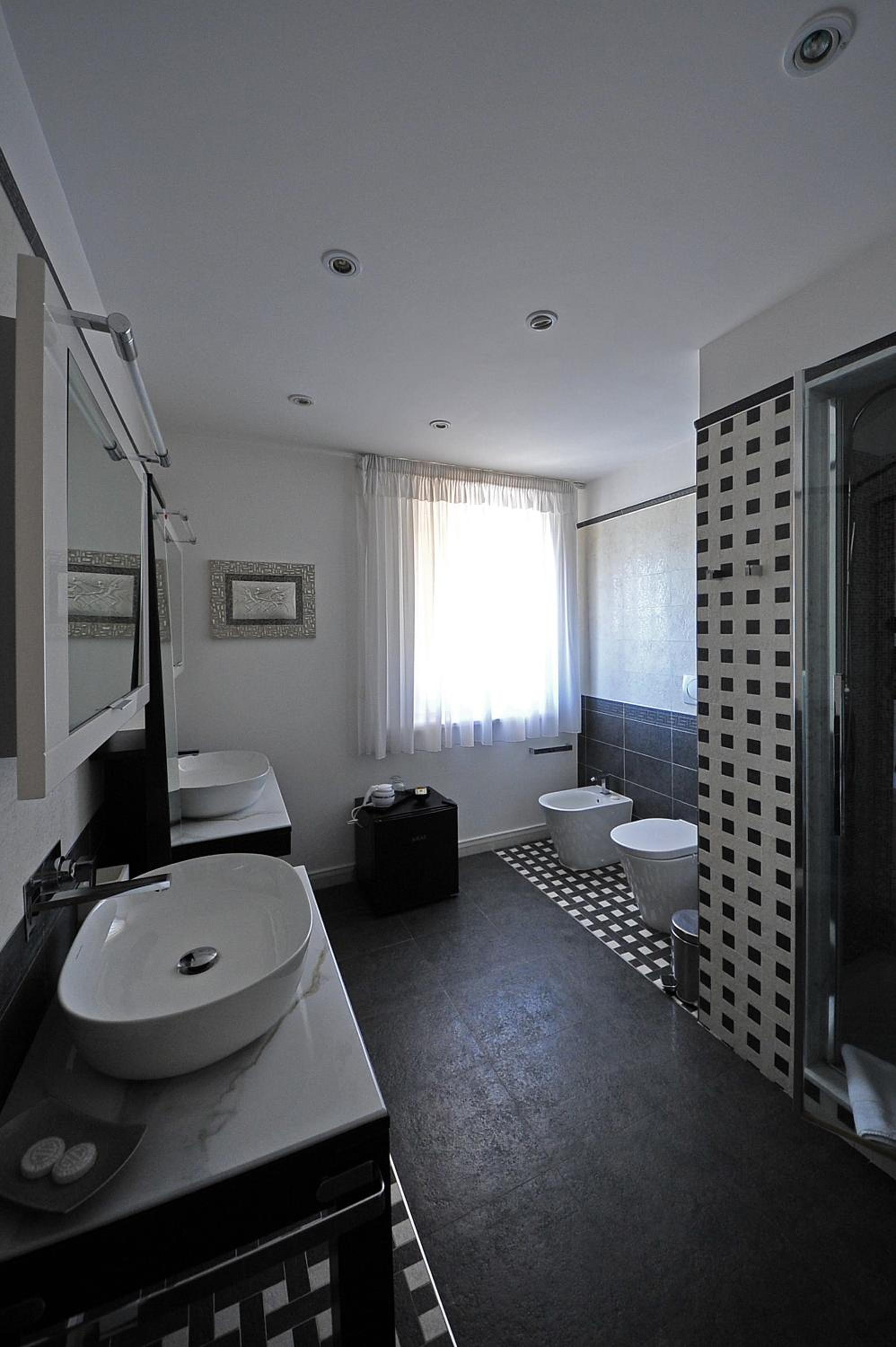 Double Room with Balcony and Sea View photo 2
