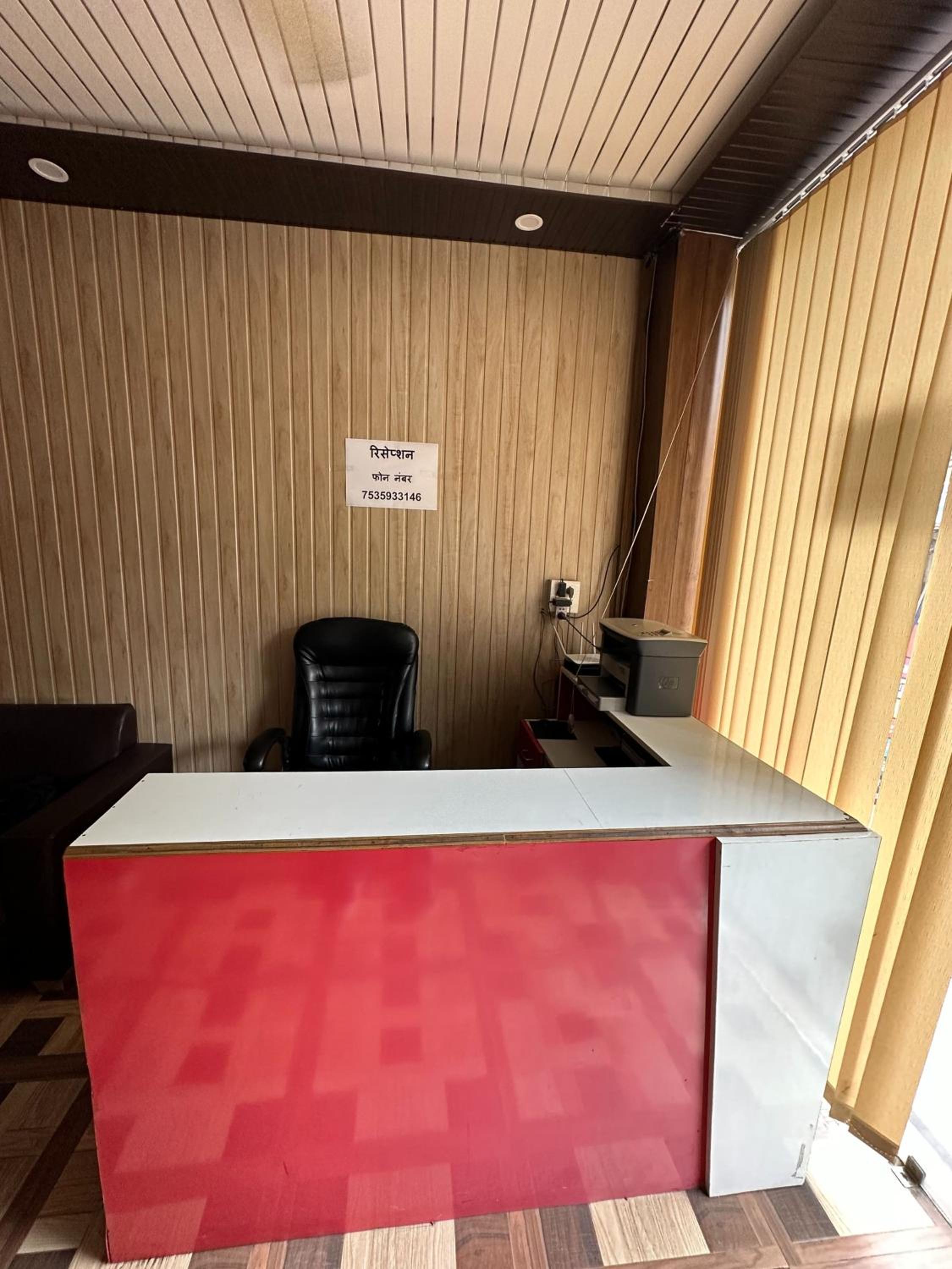 Deluxe Room - Photo 3
