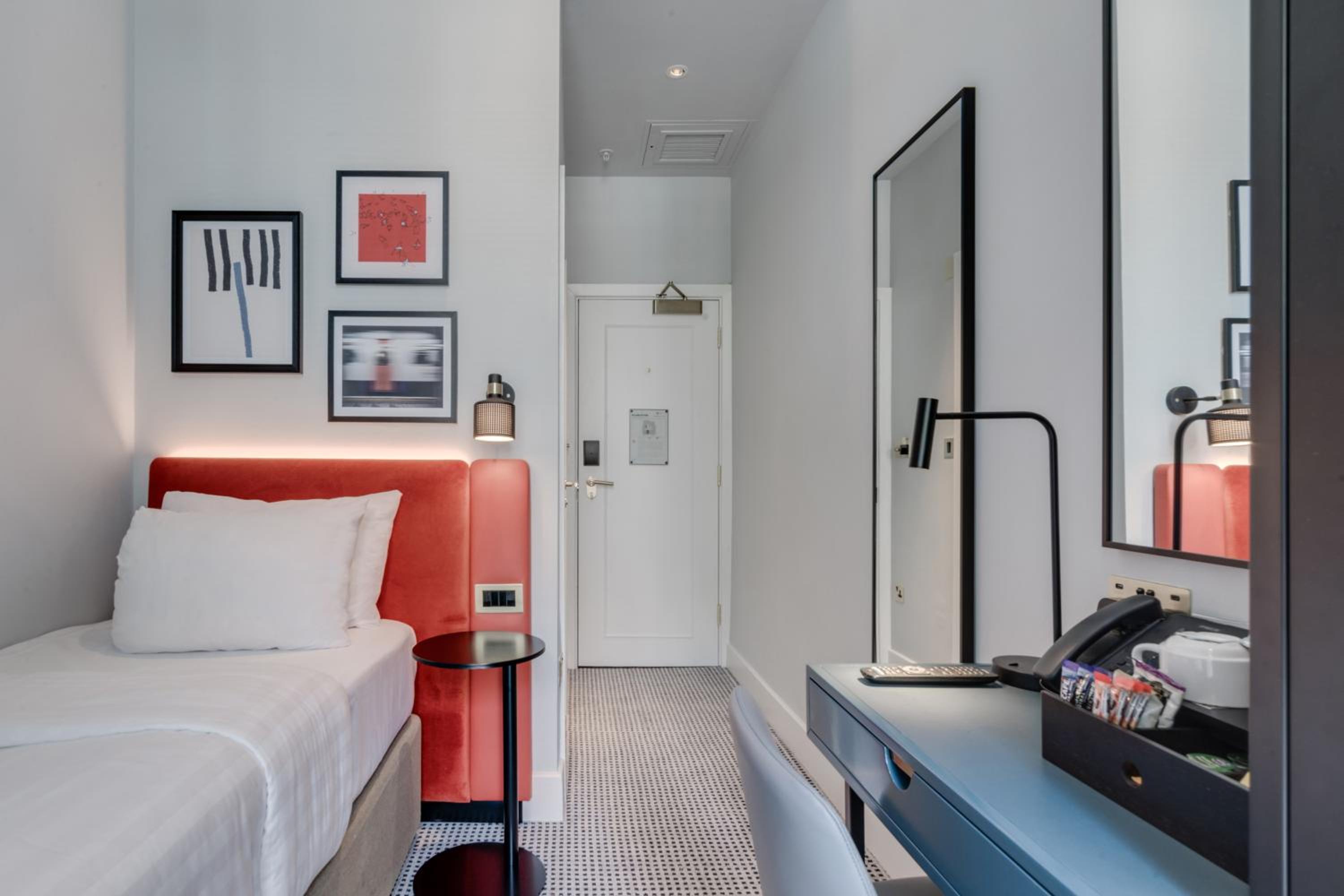 Single Room photo 1