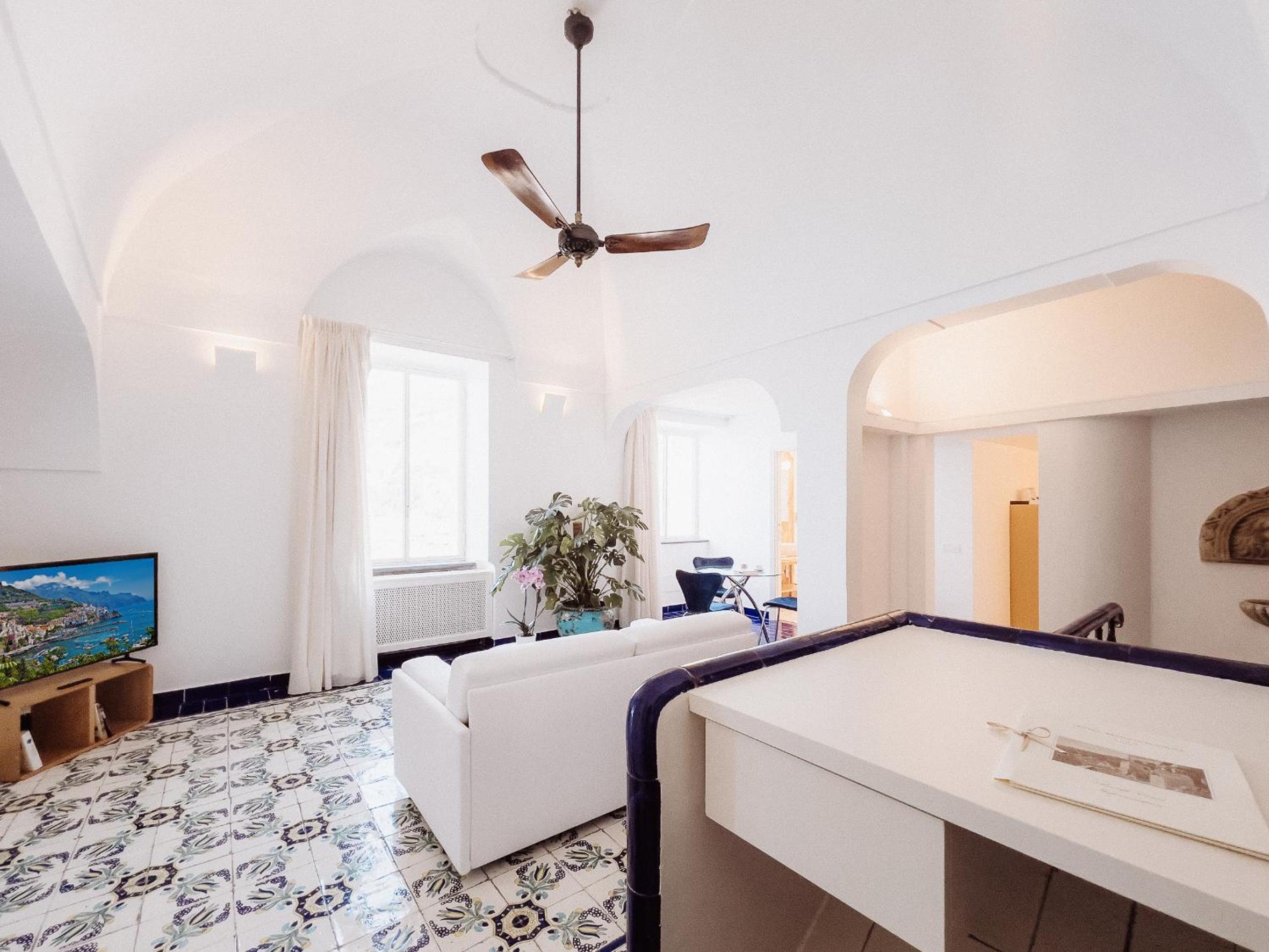 Deluxe Apartment - Photo 9