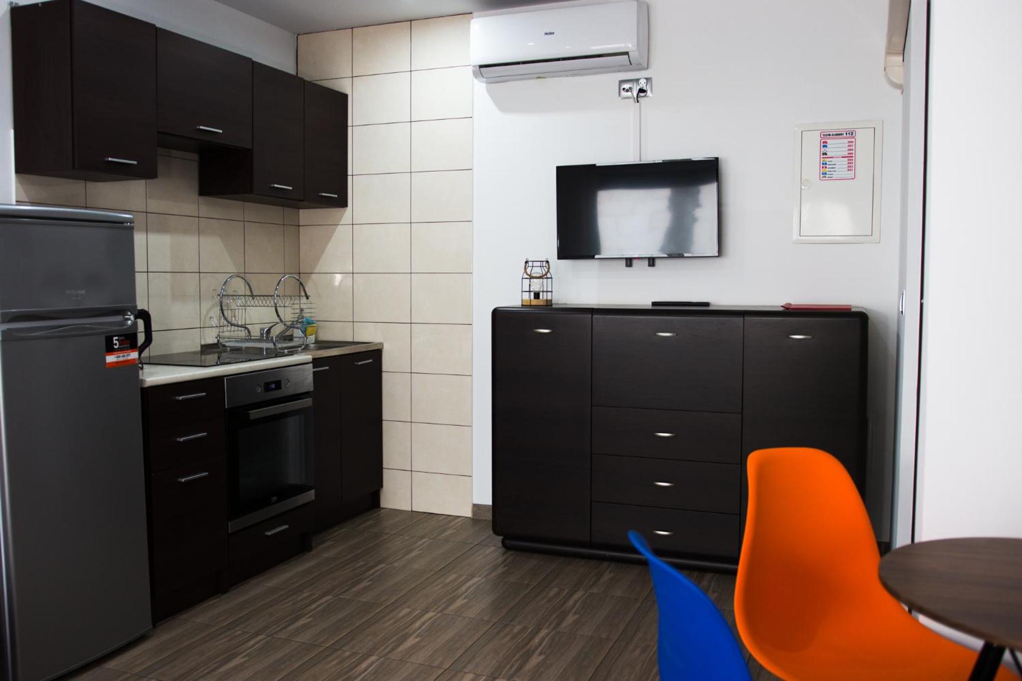 Family Room - Disability Access - Photo 1