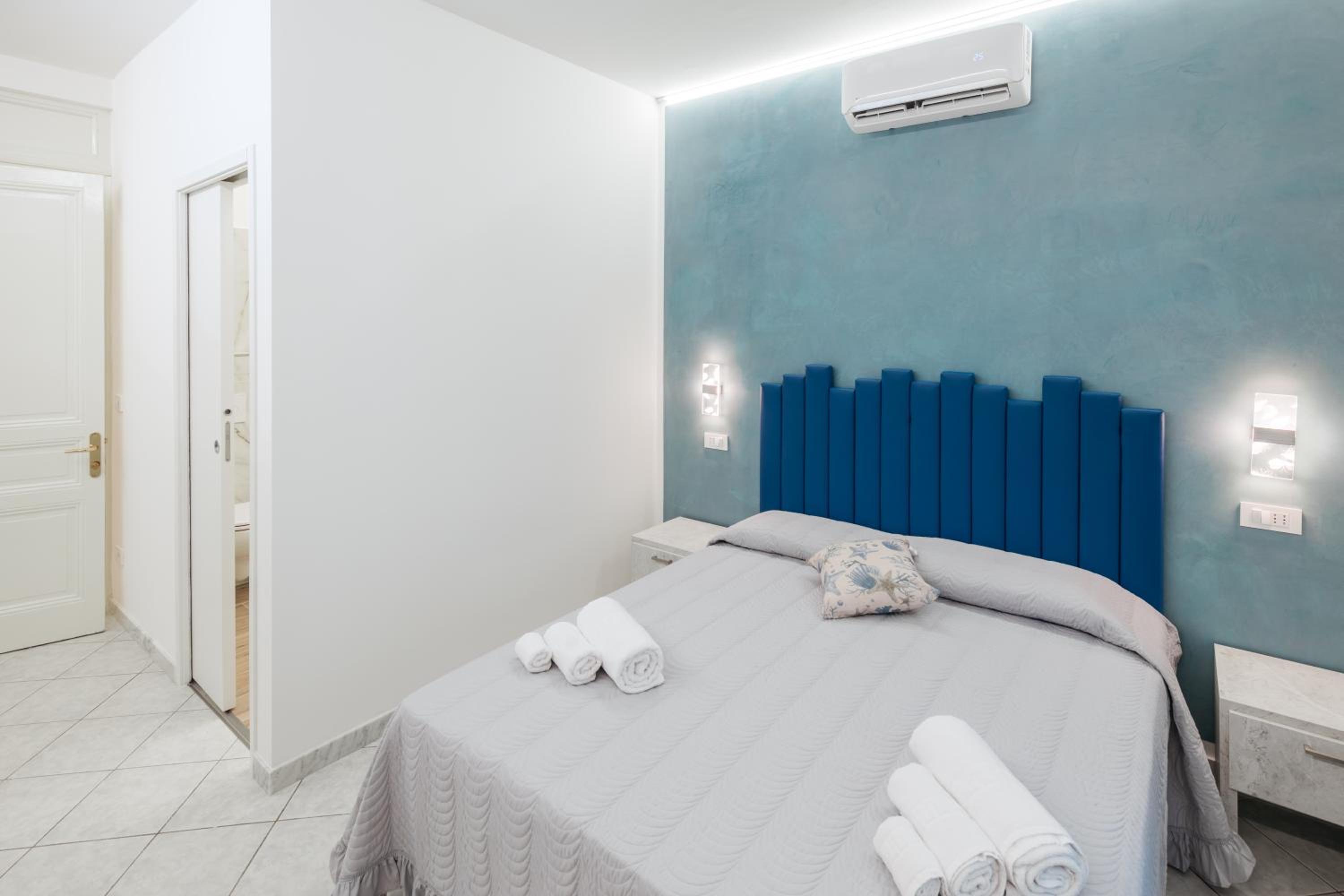 Double Room - Photo 29