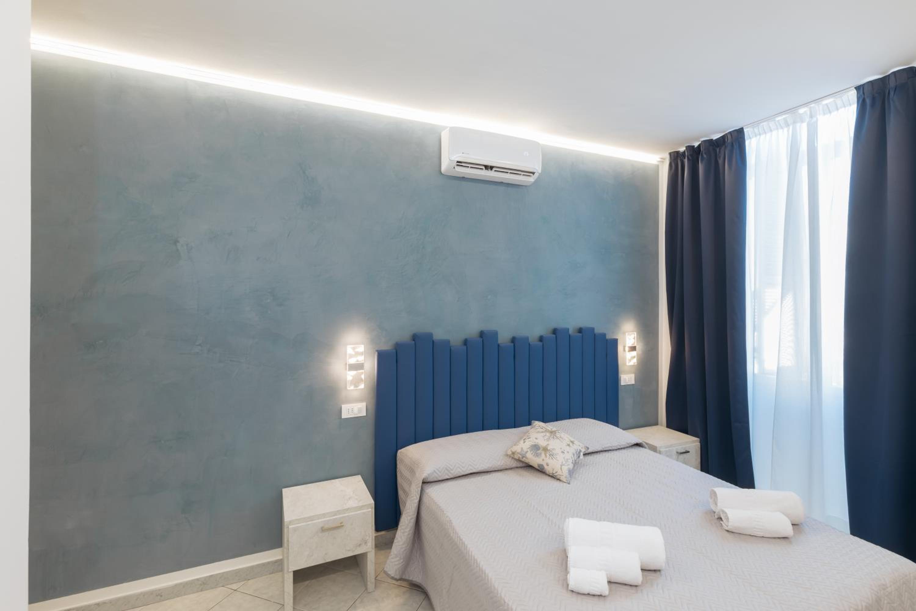 Double Room - Photo 3