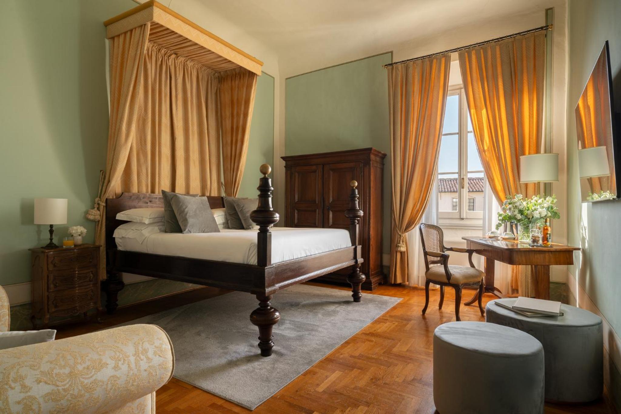 Superior Triple Room