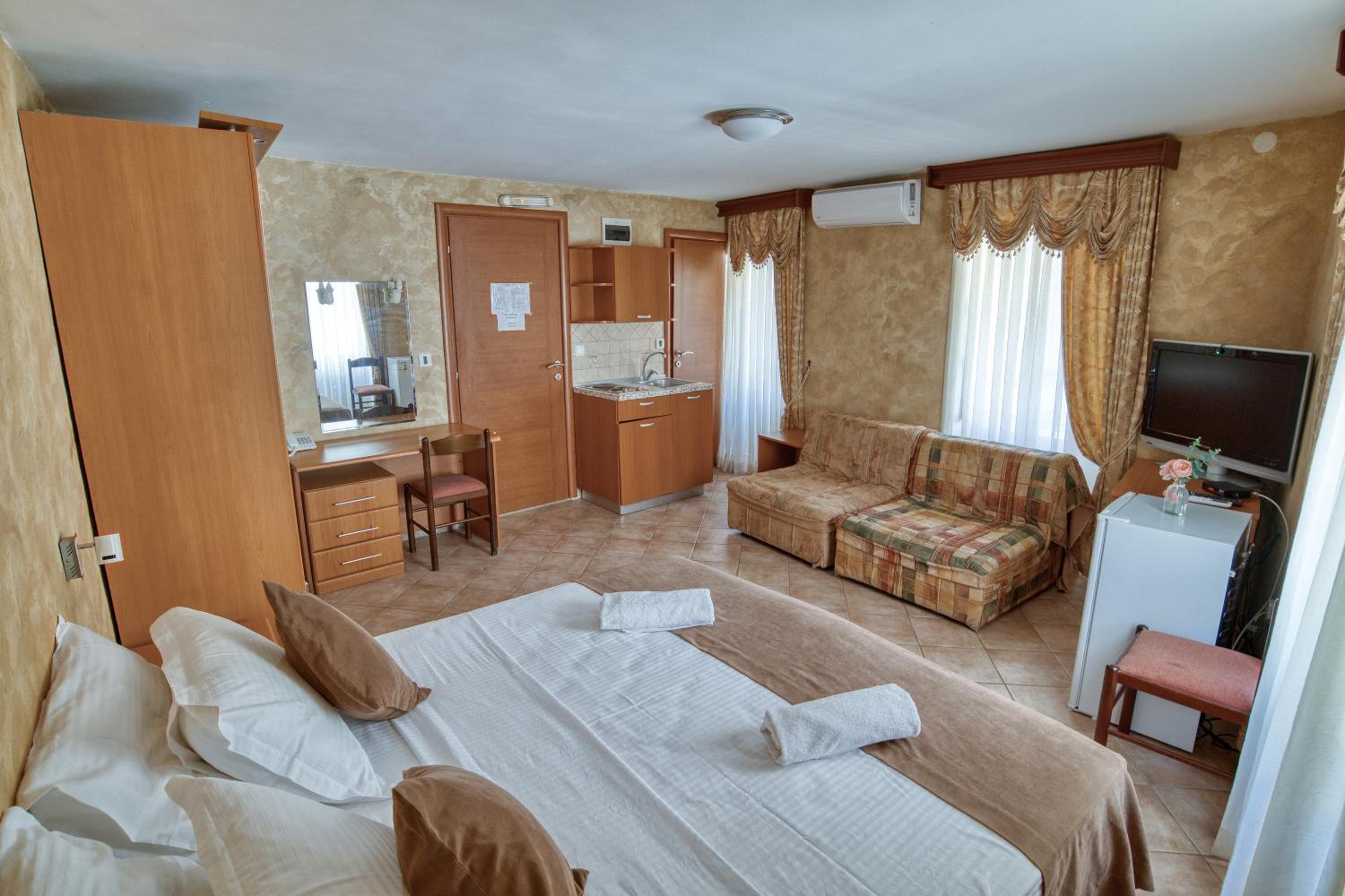 Suite with City View photo 1