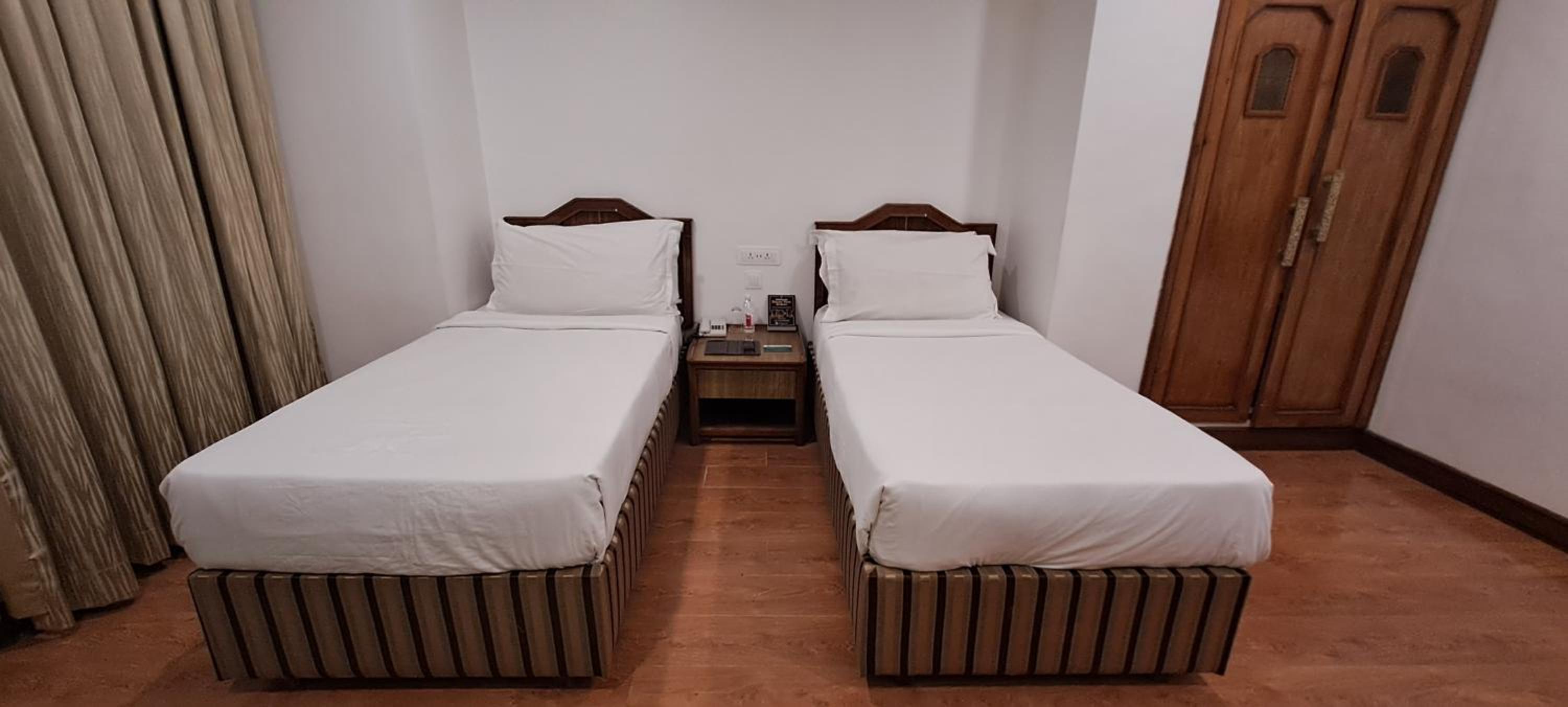 Deluxe Room - Photo 4