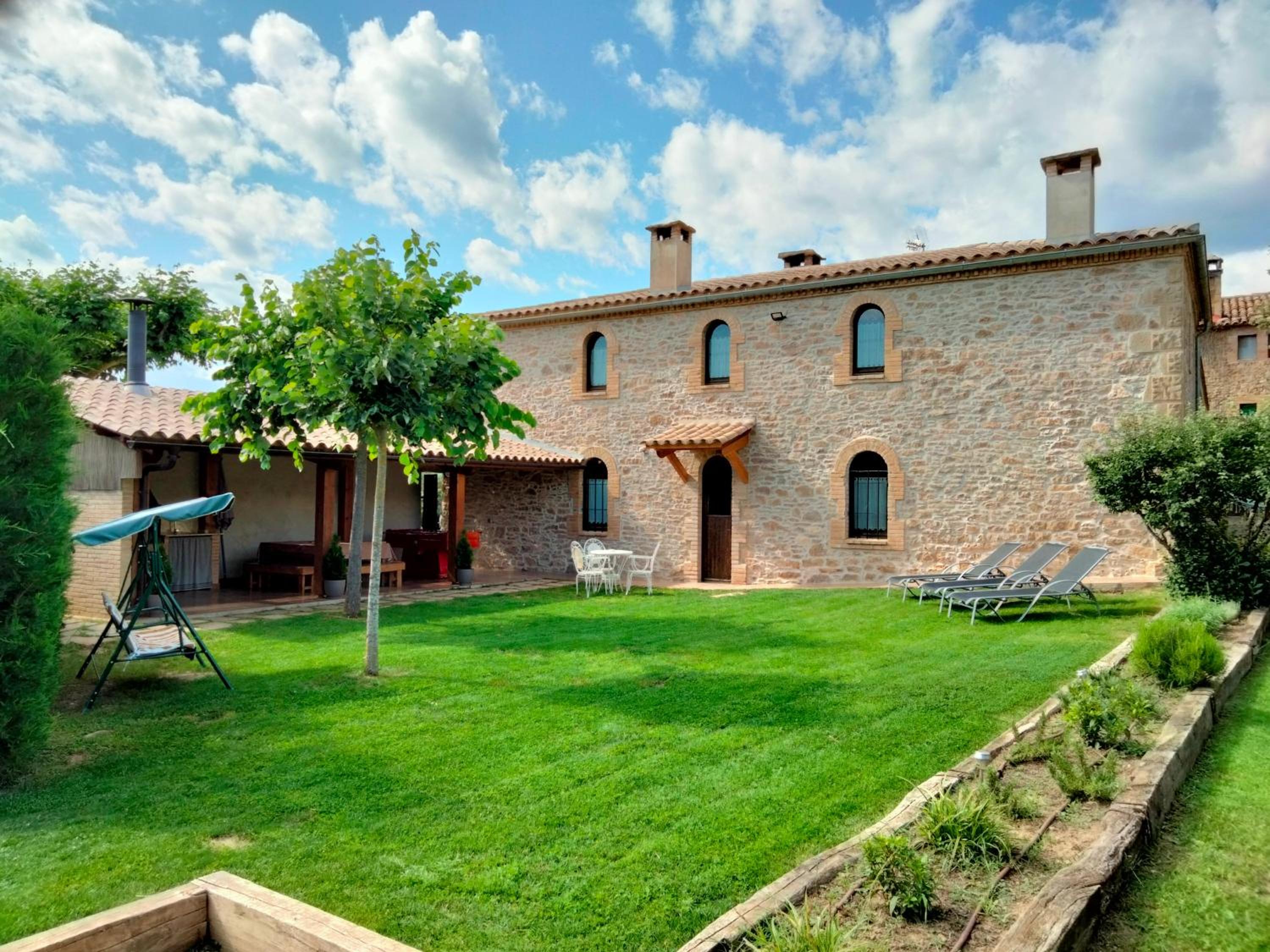 Four-Bedroom House photo 3