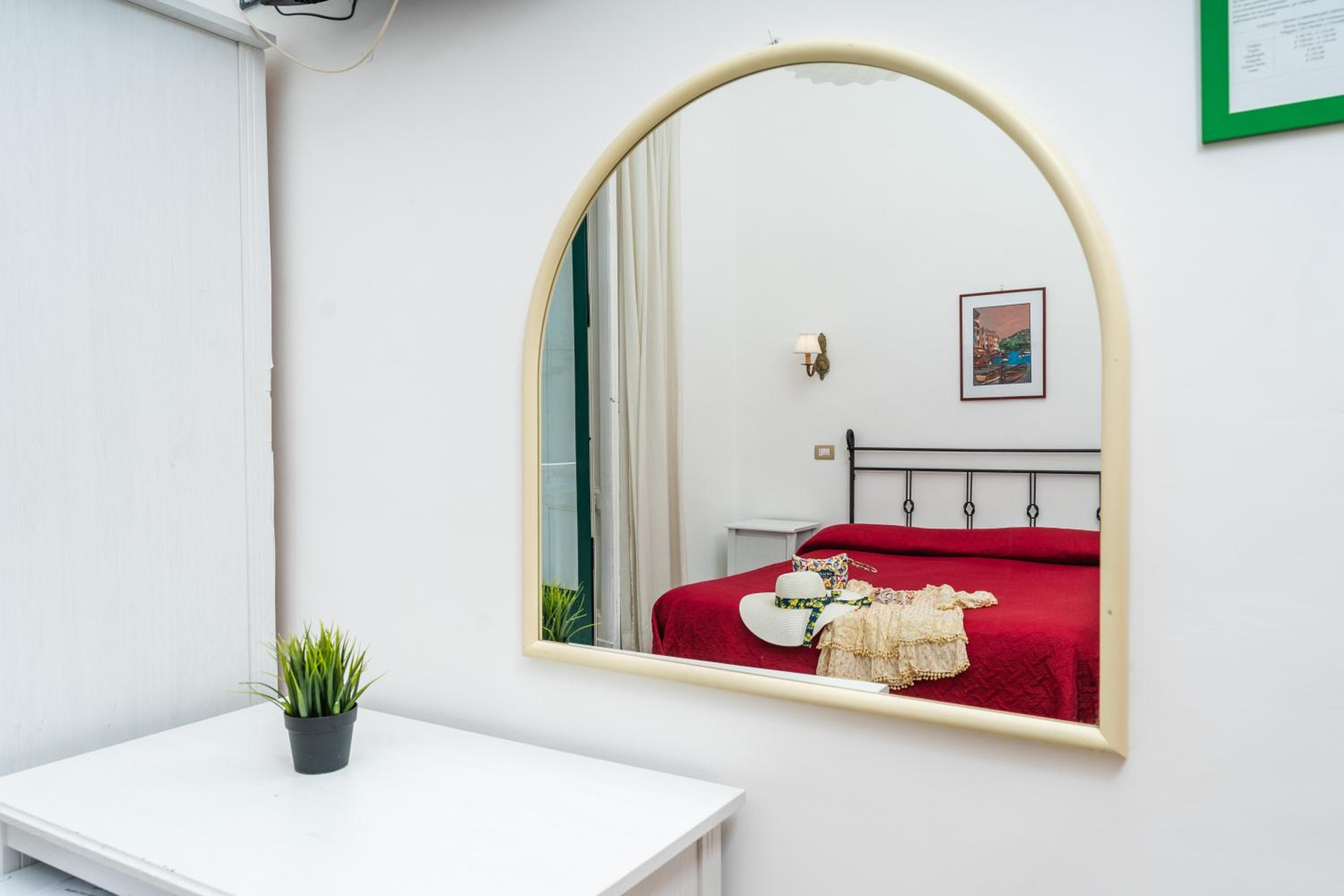 Double Room - Photo 22
